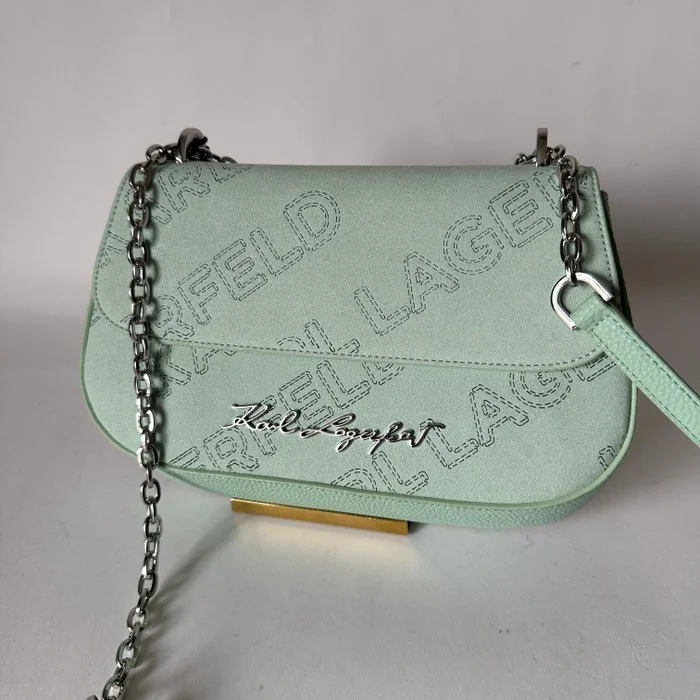 PEBBLE suede subtle green0003.jpg