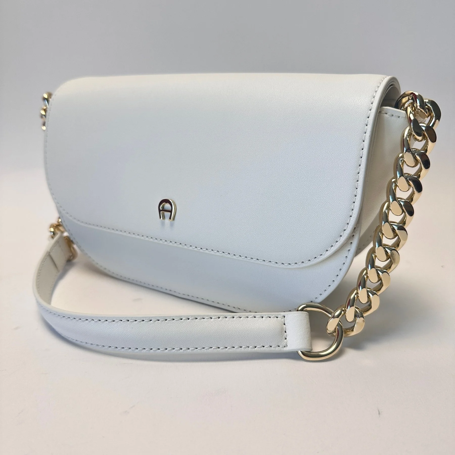 Camilla white0088.jpg