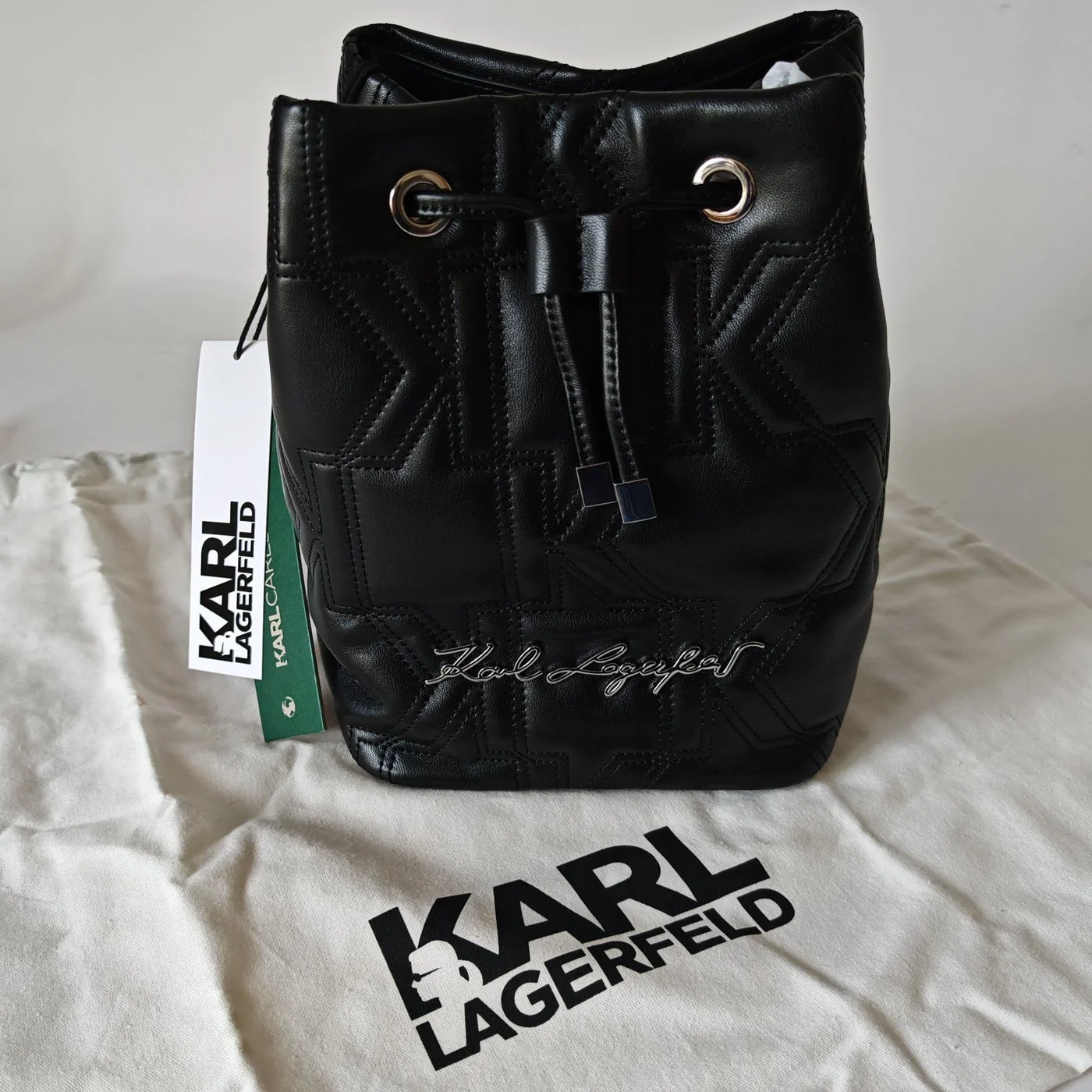 KURL bucket bag black0011.jpg