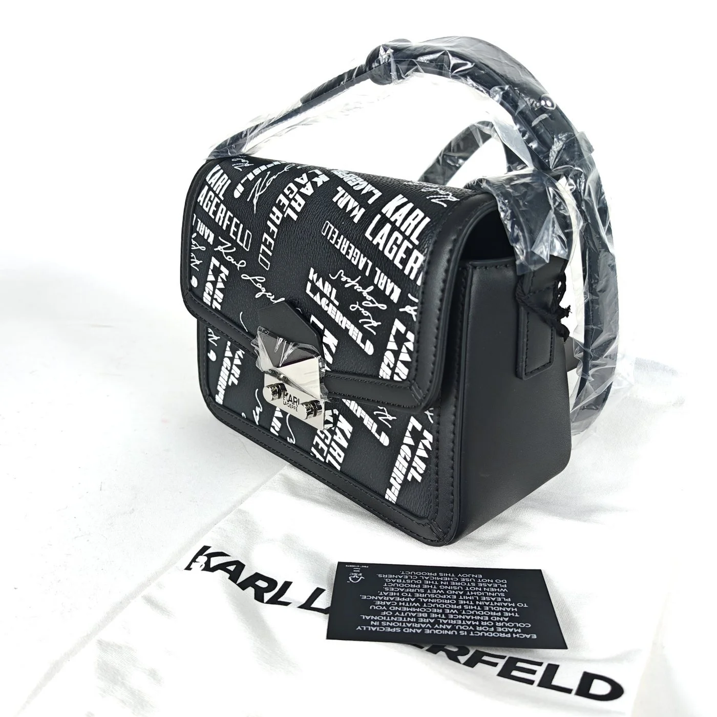FONTS CB black0009.jpg