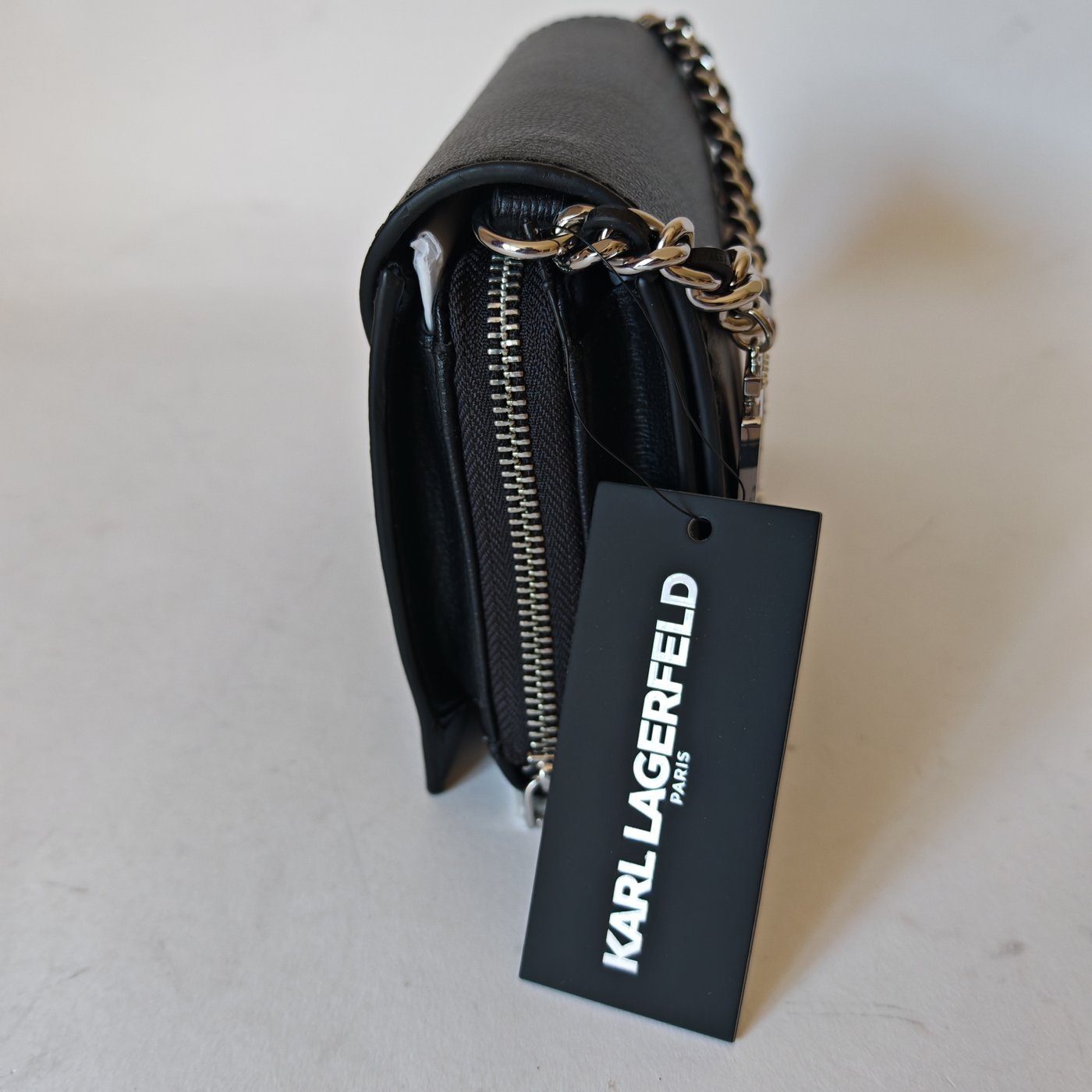 CHAIN CHARMS CB black0010.jpg