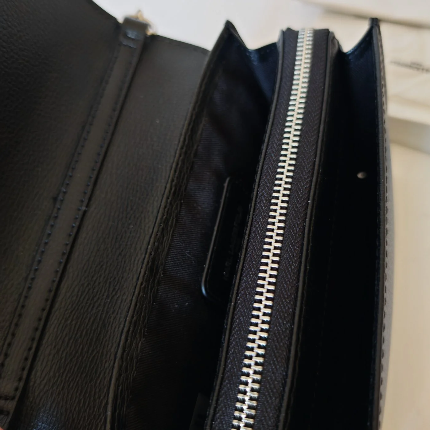 CHAIN CHARMS CB black0015.jpg