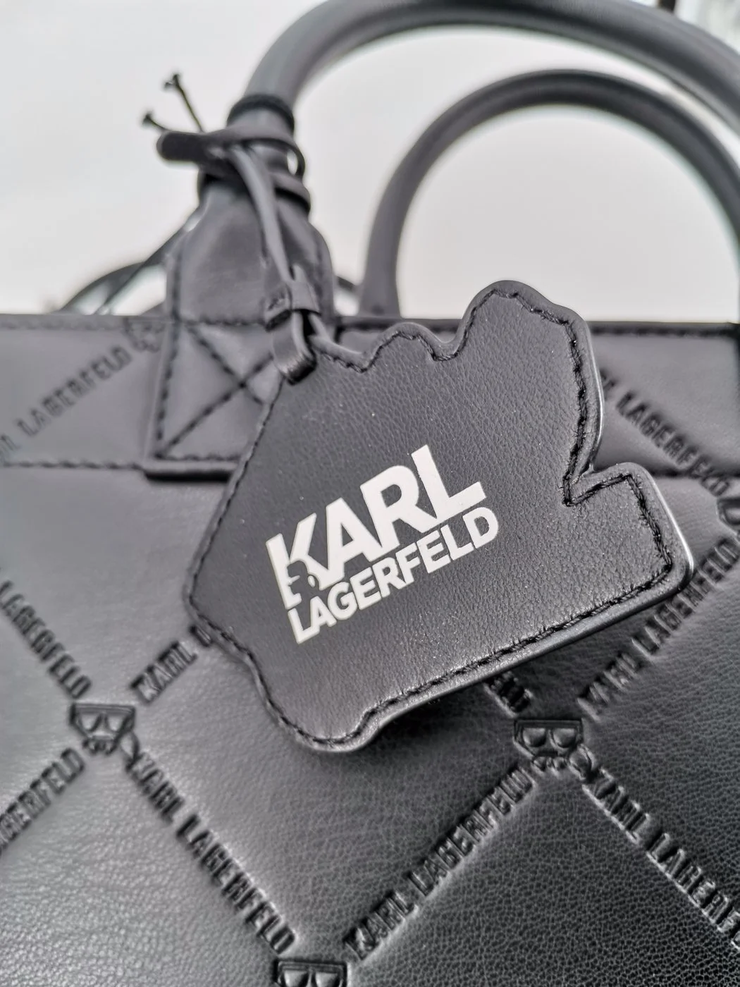 KOCKTAIL SKETCH small black0015.jpg