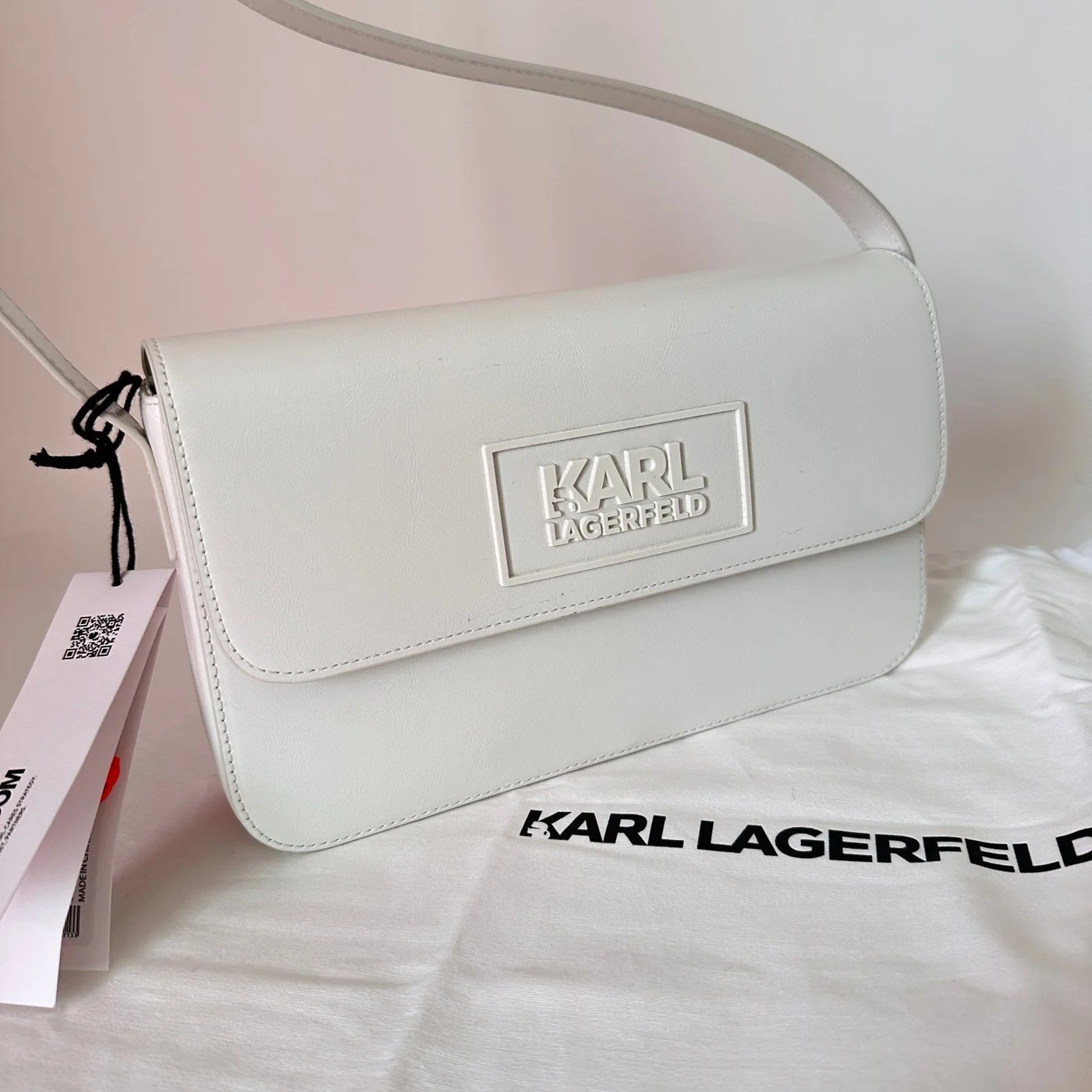 STONE SB off white0002.jpg