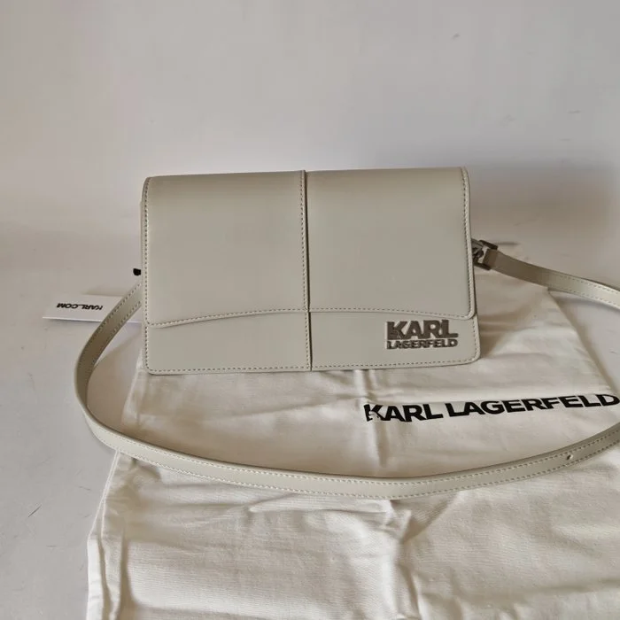 STONE CB almond0006.jpg