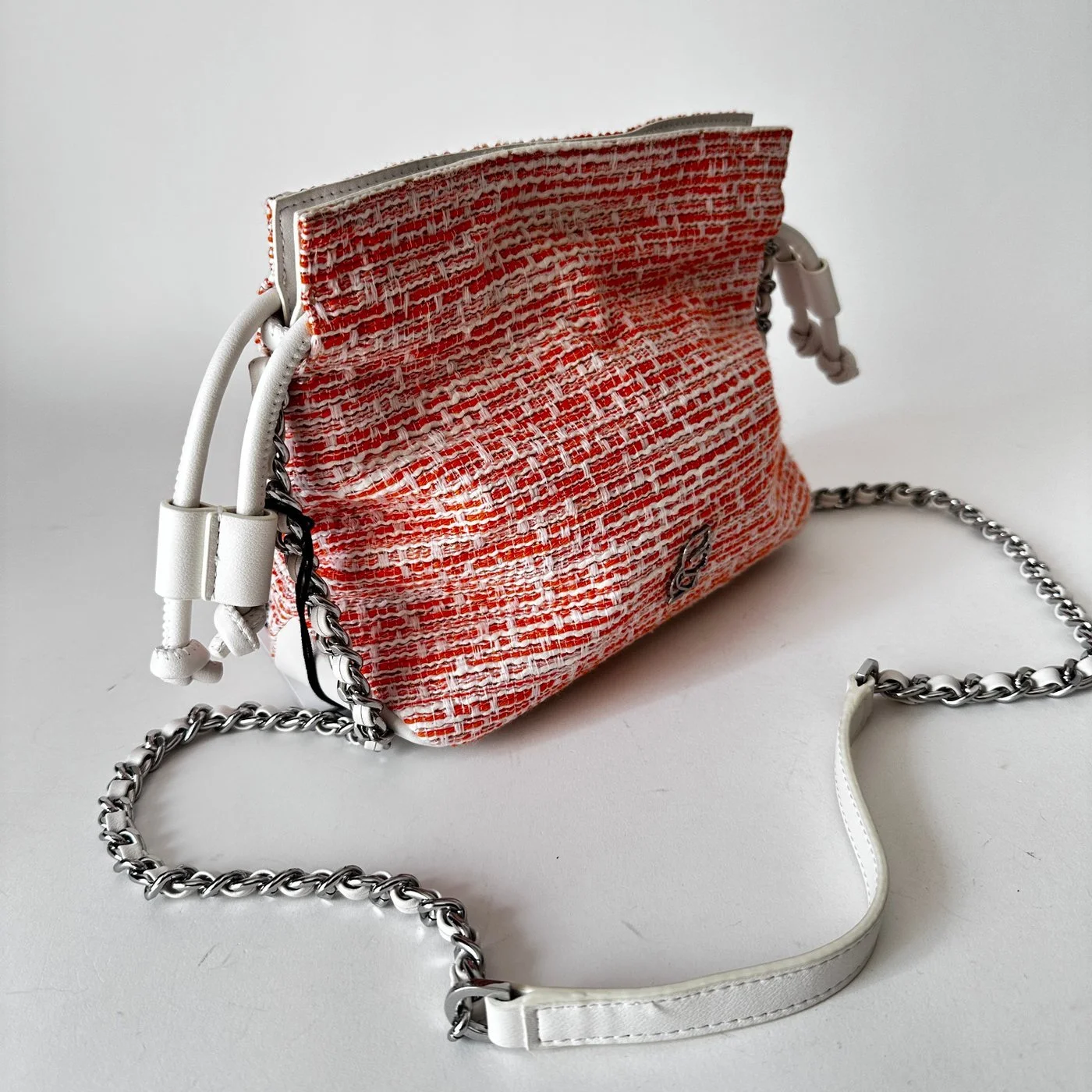 BOUCLE CB orange white0005.jpg