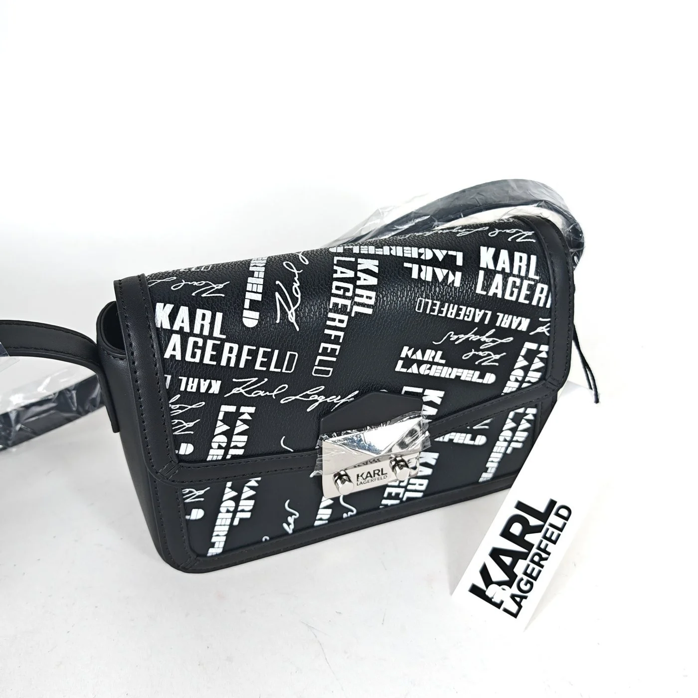 FONTS CB black0002.jpg