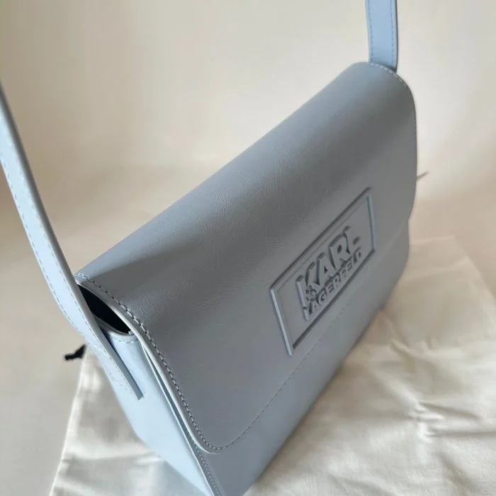 STONE CB artic blue0022.jpg