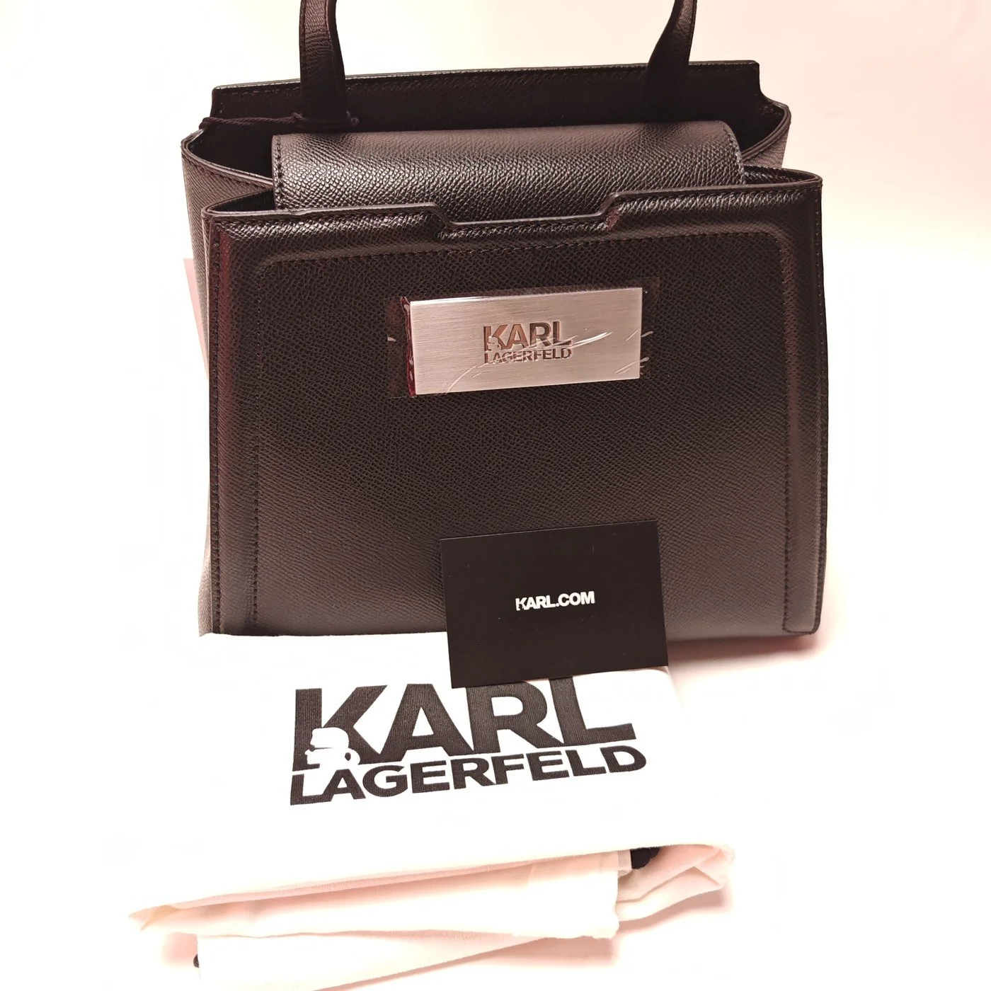 MAU tote black0019.jpg
