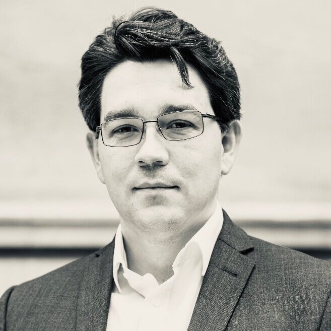 Daniel Carew Director