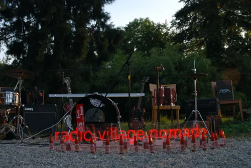 radiovillagenomade.jpg