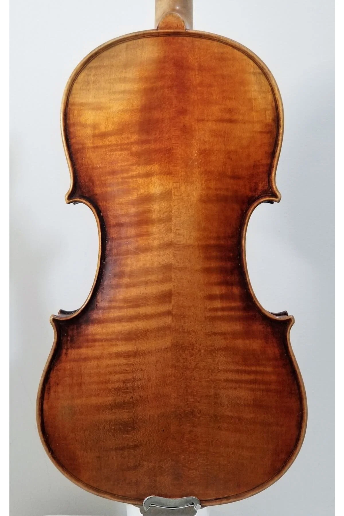 German violin by Carl Neuner verfertigt nach Stradivarius - back view