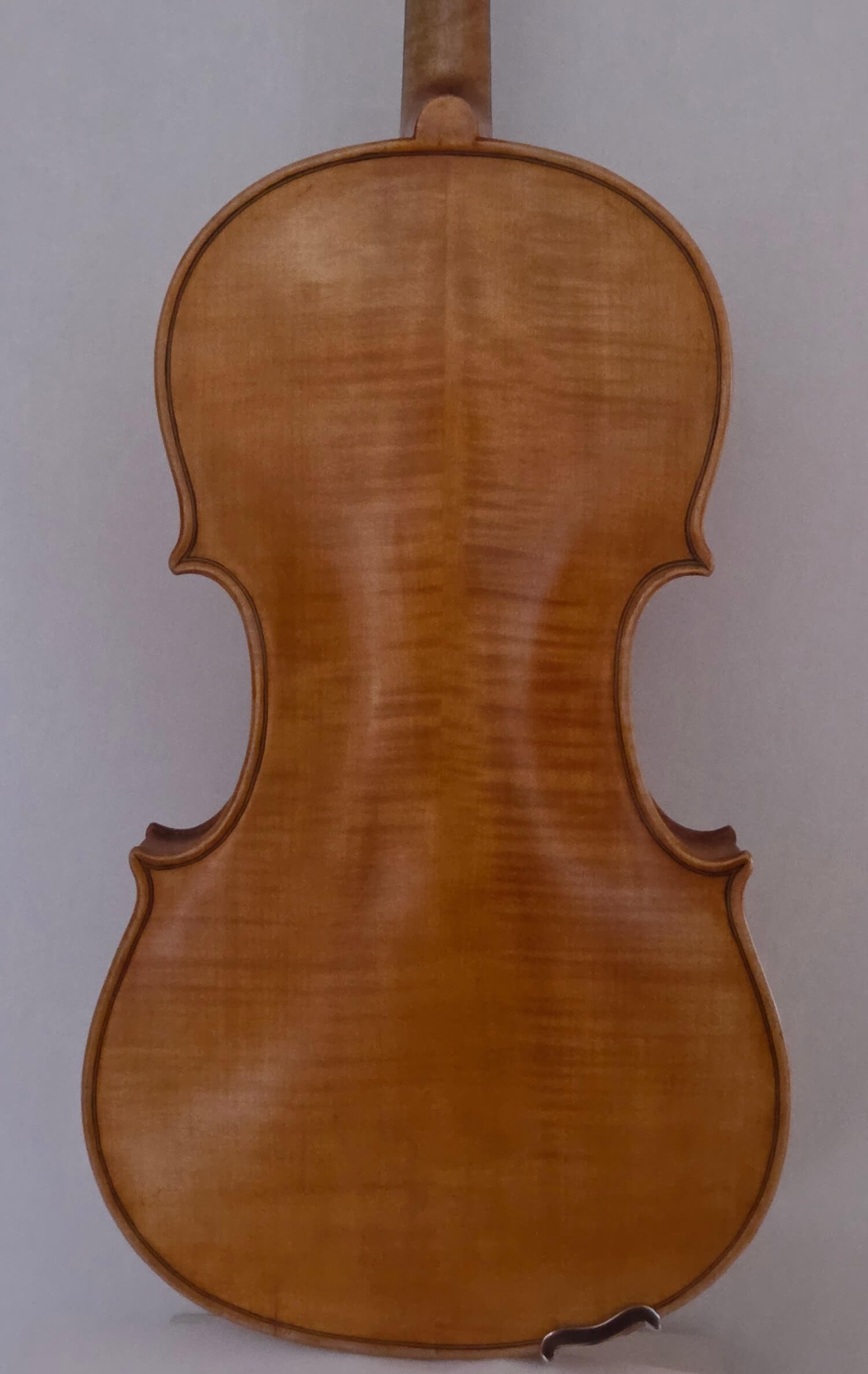 Back view of viola made by Carl Roy in Mittenwald in 1959.