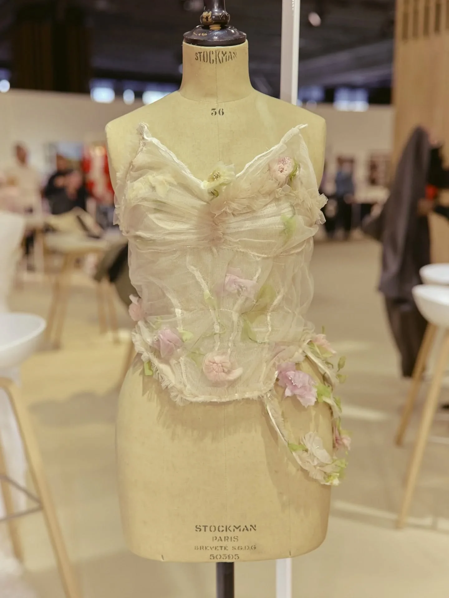 Merci au @saloninternationaldelalingerie et @wsn.paris pour ces moments d&rsquo;&eacute;changes inspirants ✨
Des rencontres pr&eacute;cieuses, des discussions passionnantes et une &eacute;nergie cr&eacute;ative qui donne envie d&rsquo;aller encore pl