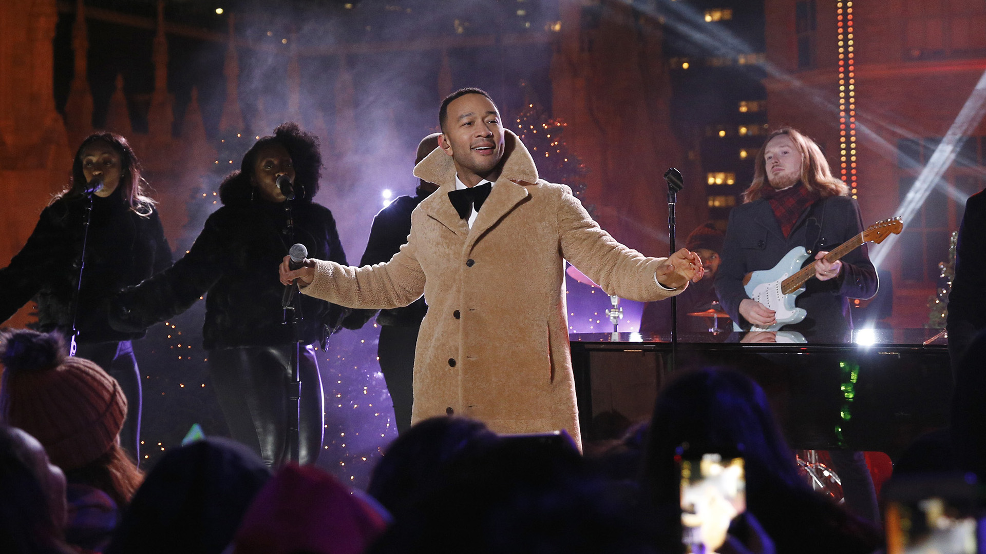 Ben Eunson performing with John Legend on NBC, 2018