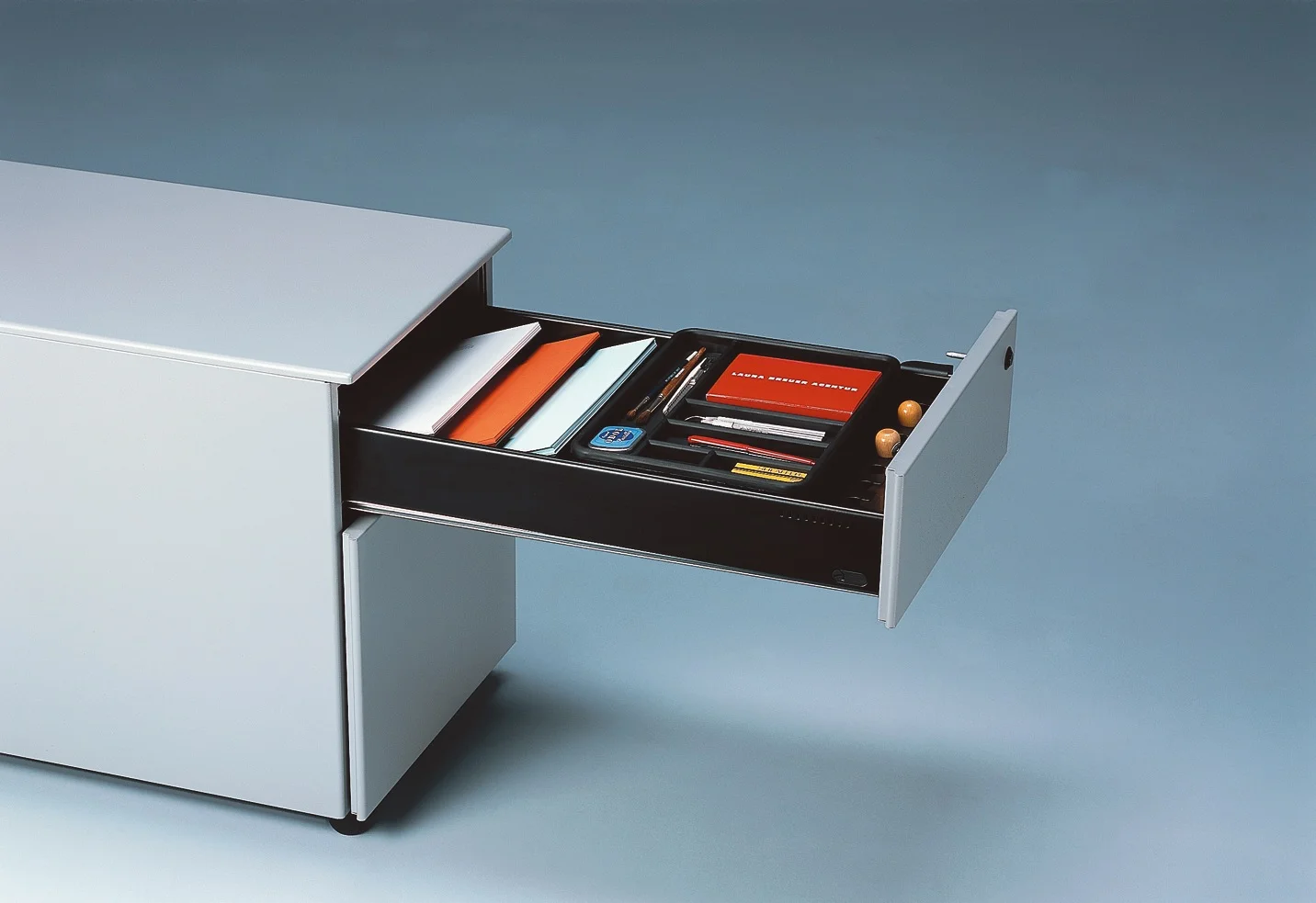 Rollcontainer_04.jpg