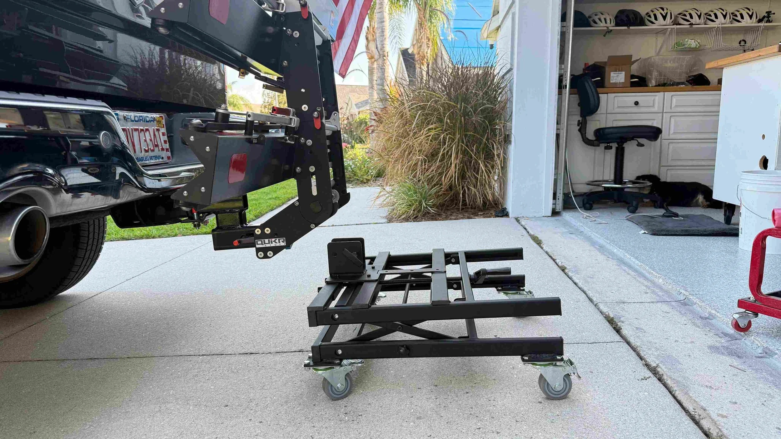 ebike-rack-lift-device-for-easy-handling-and-storage-of-heavy-bike-racks.jpg