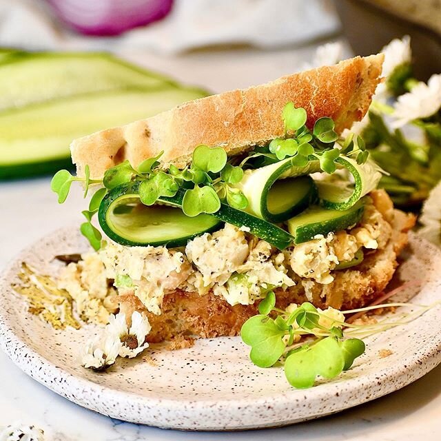 Vegan chickpea &lsquo;tuna&rsquo; on homemade potato bread, #recipea on the blog now || Such an easy, protein filled lunch, that&rsquo;s even kid approved! Check the link in my bio to see how to make this meal. We had a great weekend celebrating Father&rsquo;s Day. We drove to the mountains to visit my family, and saw some of my girlfriends from high school Friday night. We then went on a really great hike with the family on Saturday and did a bunch of grilling, because how else do you please dads? Then yesterday we saw my husband&rsquo;s family and picked lots of fresh blueberries. Any suggestions for what I should do with them? How were your weekends, what did you do to celebrate?