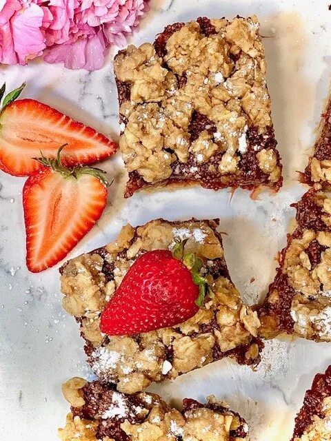 Simple Strawberry Crumble Bars