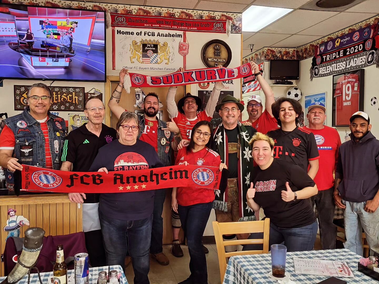 Huge win for us today!
#ContinentalDeli #fcbayern #MiaSanMia #MiaSanFamily #fcbbmg #FCBAnaheim #saturdaysareforfootball #Bundesliga