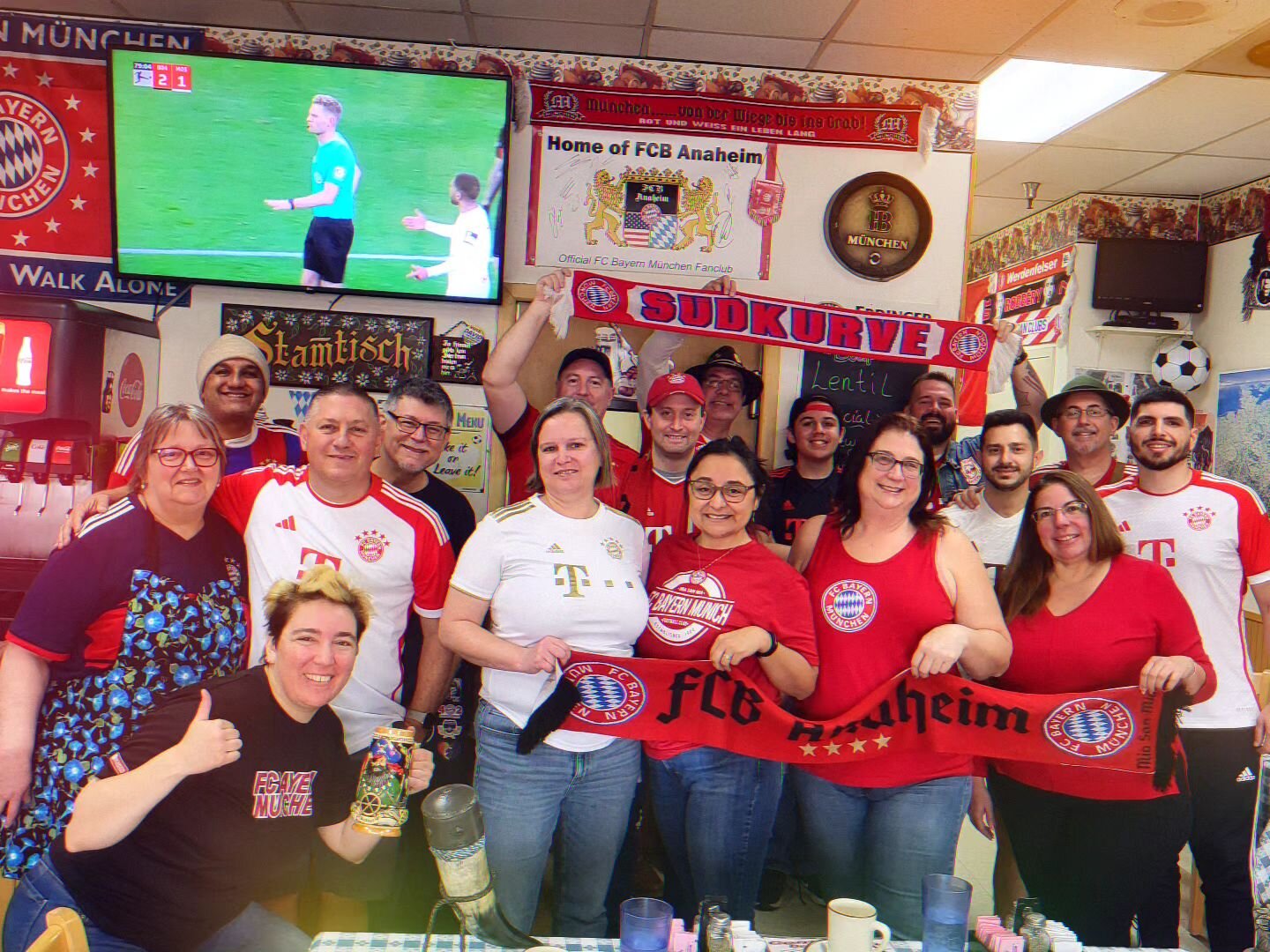 See, I told you the more we drink the better we look -er- the better we play!

#MiaSanMia #fcbayern #FCBAnaheim #MiaSanFamily #fcbrbl #SoCal #ContinentalDeli #soccersaturday #GermanDeli #Bundesliga