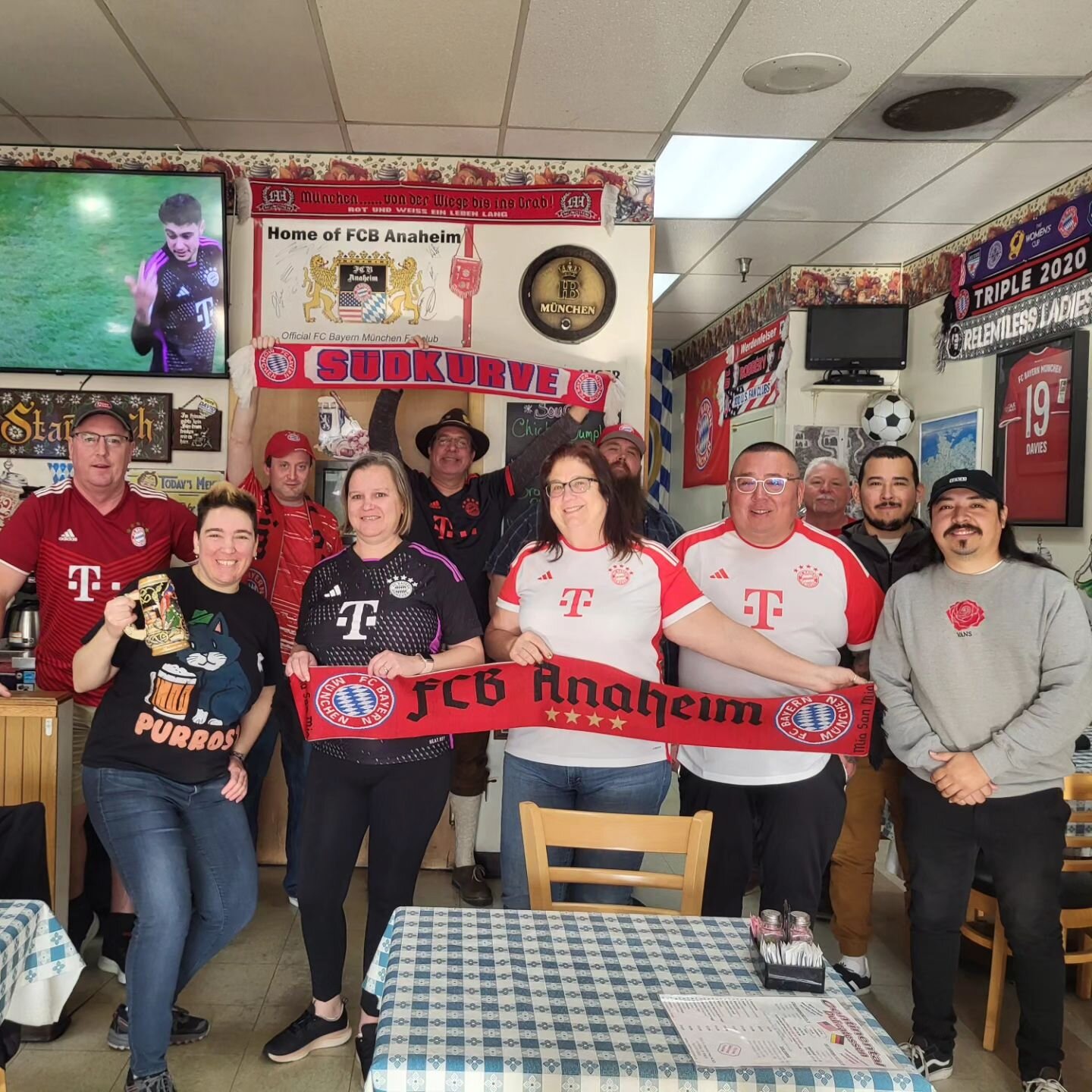 Eventful Saturday morning. Be sure to join us this Saturday and Sunday for Corned Beef and Cabbage.
#MiaSanMia #fcbayern #ContinentalDeli #MiaSanFamily #OrangeCounty #stpatricksday #saturdaysareforfootball #FCBAnaheim #nogreenbeer