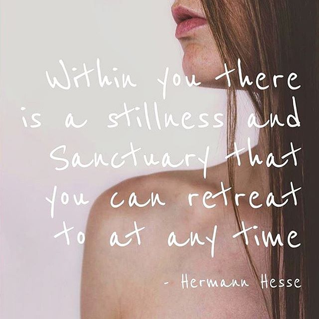 Ein sch&ouml;ner Gedanke von Hermann Hesse: 
In dir gibt es eine Stille und einen Zufluchtsort, in den du dich jederzeit zur&uuml;ckziehen und du selbst sein kannst. .

Thank you @alexdiepering .
.
#hermannhesse #zuflucht #stille #yogaatlobe