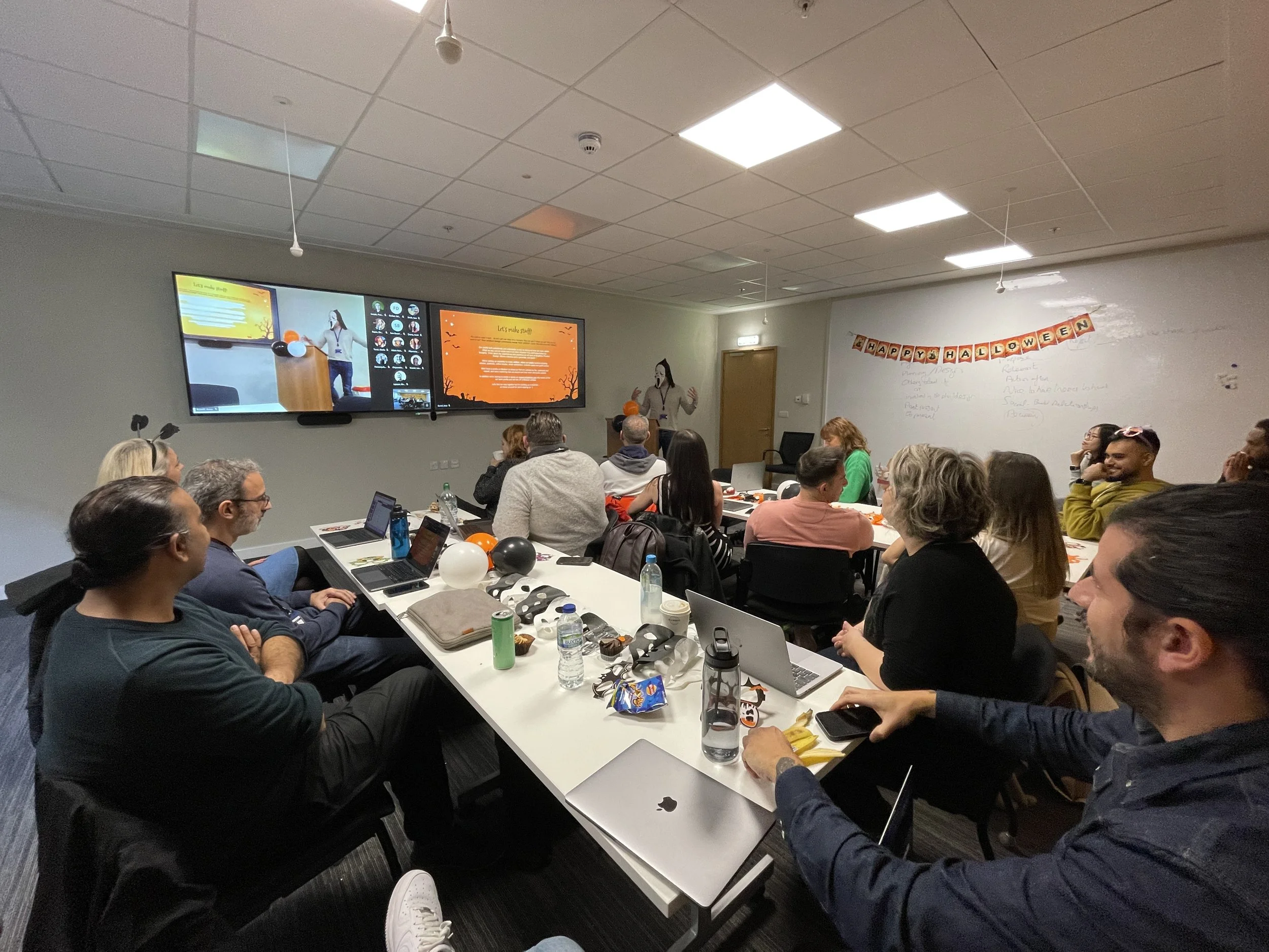 guild halloween 2.JPG