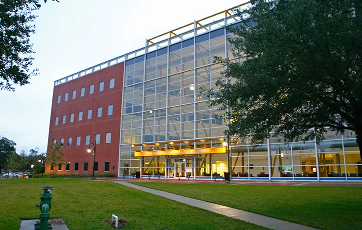 Hou-TSU_Science_Center.jpg