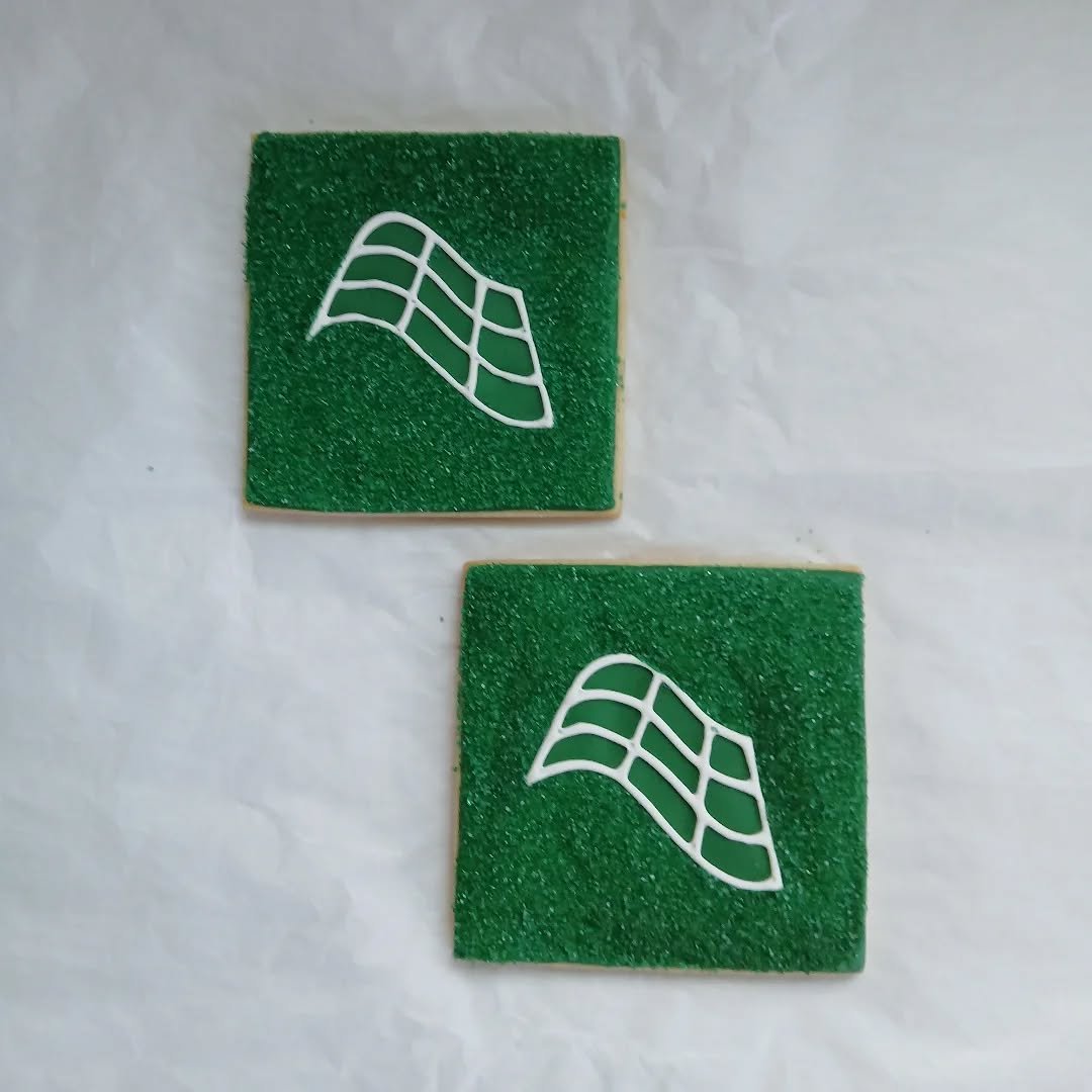 This was a fun logo to make! #felixthecook #sugarcookies #customcookies #logocookies