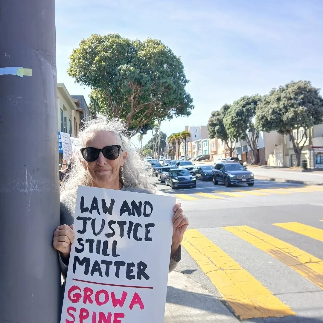 Cookie lady spotted at a rally. #felixthecook #nokings #noIce
