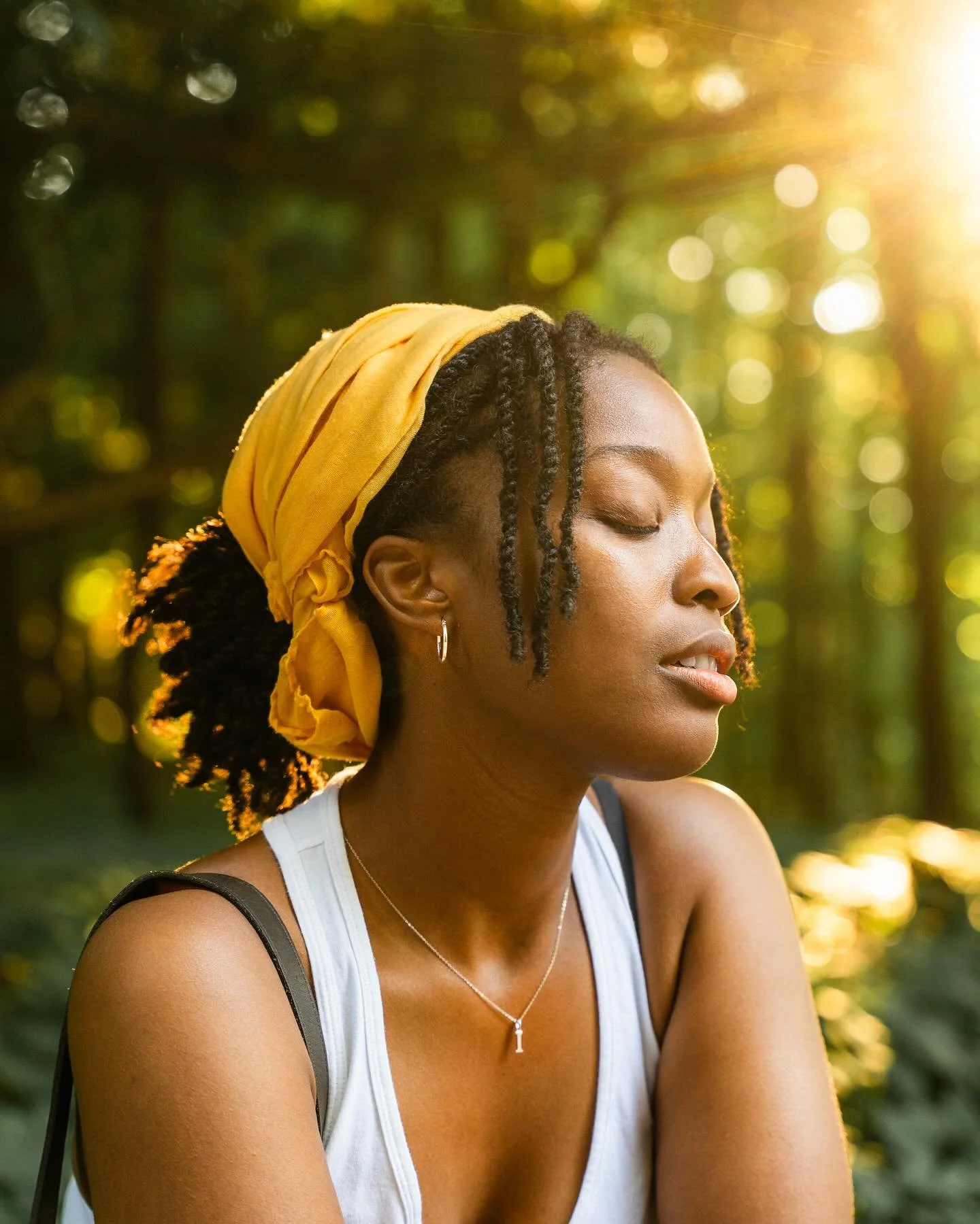 Basking in the warm light with my favorite person ☀️ 
@imanibloom.official