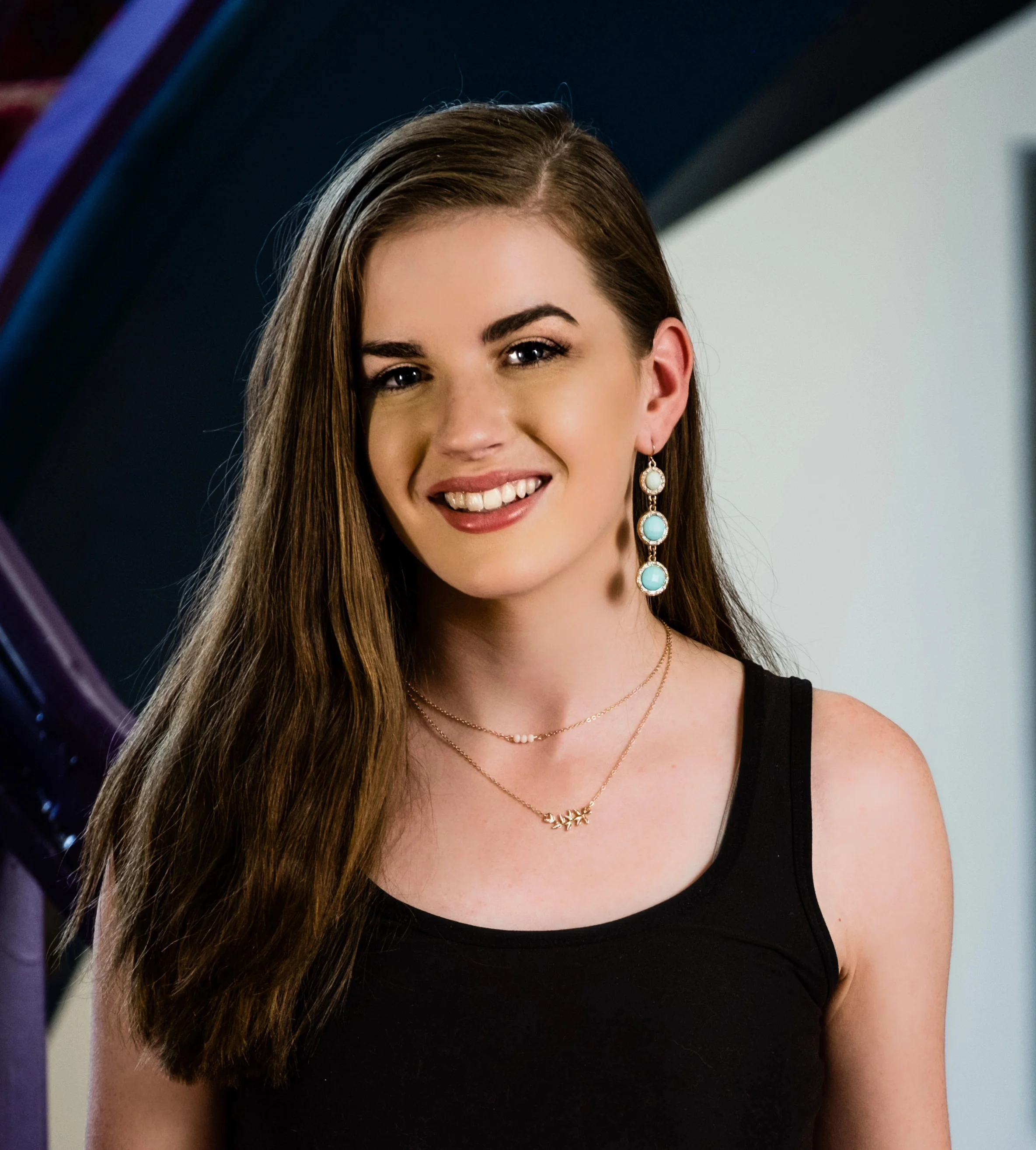 MWOT_Hanna Moore_Headshot.jpg