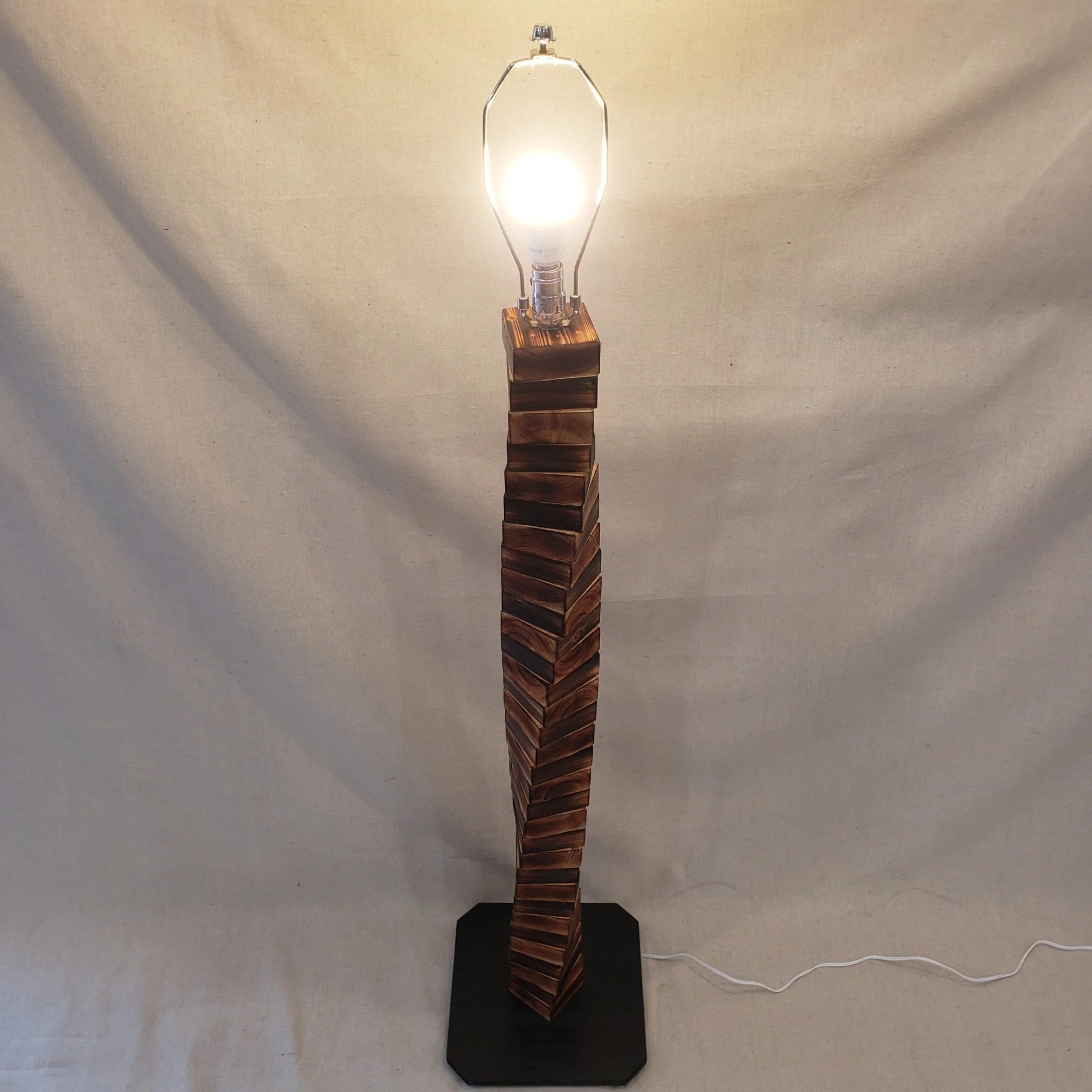 lamptwist5.JPG