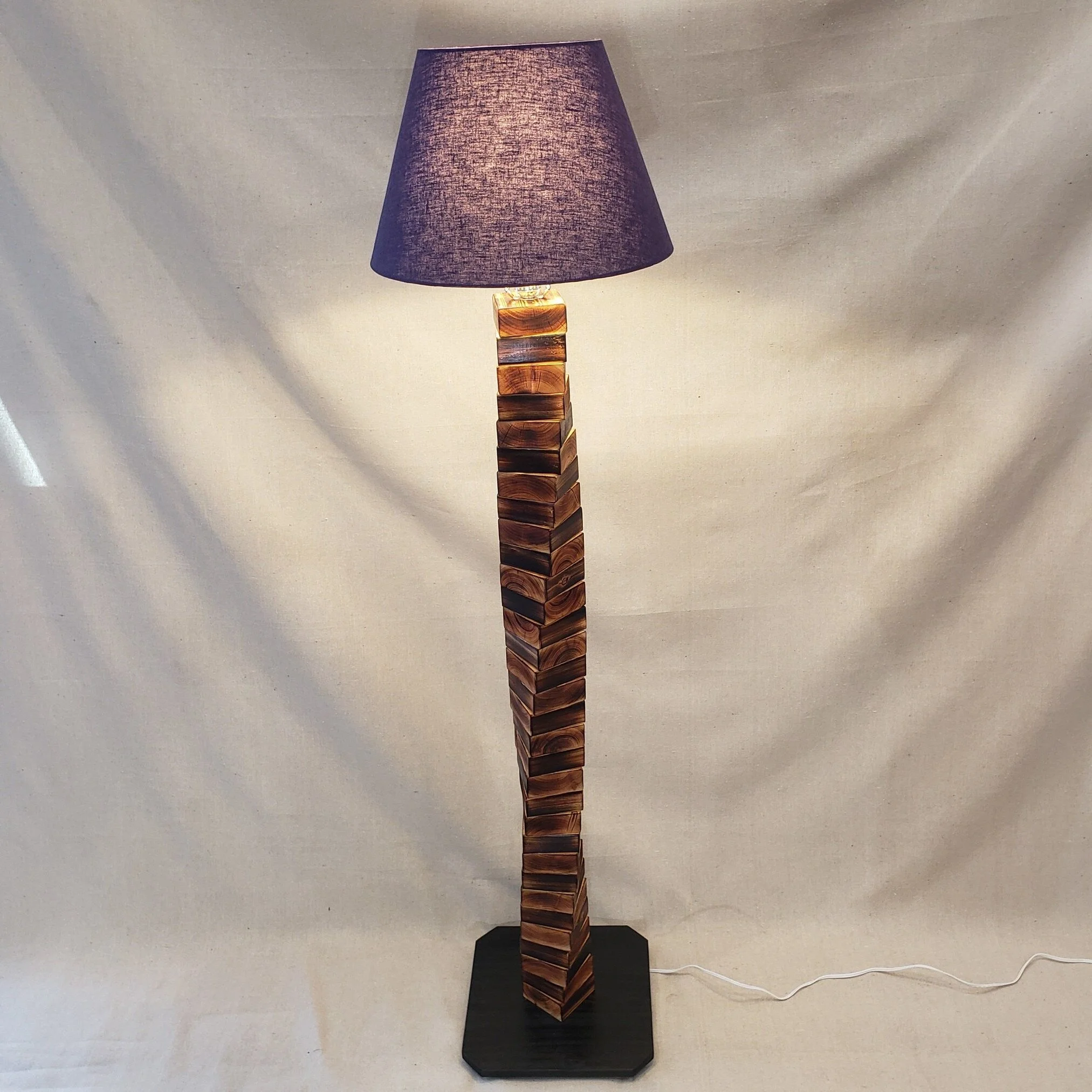 lamptwist1.JPG