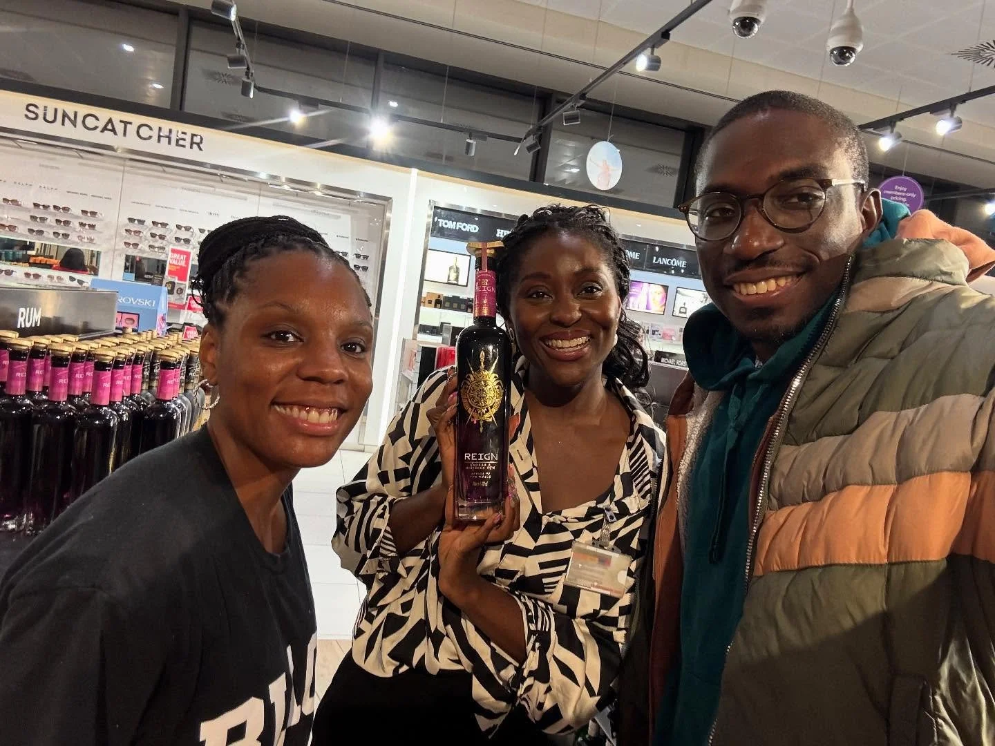 We had the pleasure of running into Amma Mensah, founder of @reignrum, at the Accra International Airport.

Years ago, we watched her journey on the Dentaa Show and were inspired by how she built a rum empire in Ghana. Moments like this remind us how