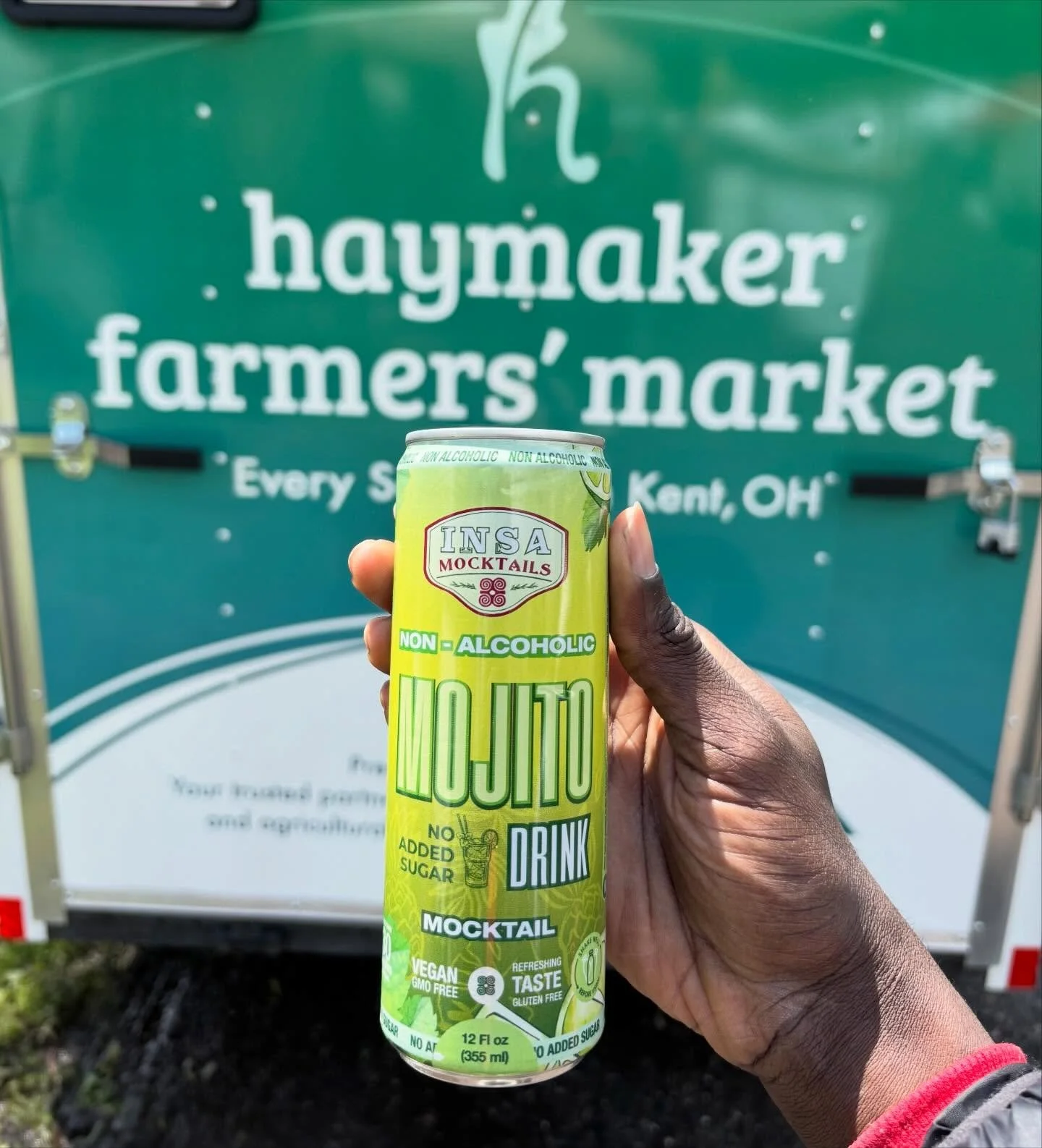 Shoutout to all the amazing customers at @haymakerfarmersmarket who stopped by to try our mocktails! 🙌

We look forward to seeing you at least once a month. 

✅ Mojito
✅ Pina colada

Refreshing taste 🍹 for any occasion. 
.
.
.
#zeroproof #mixers #d