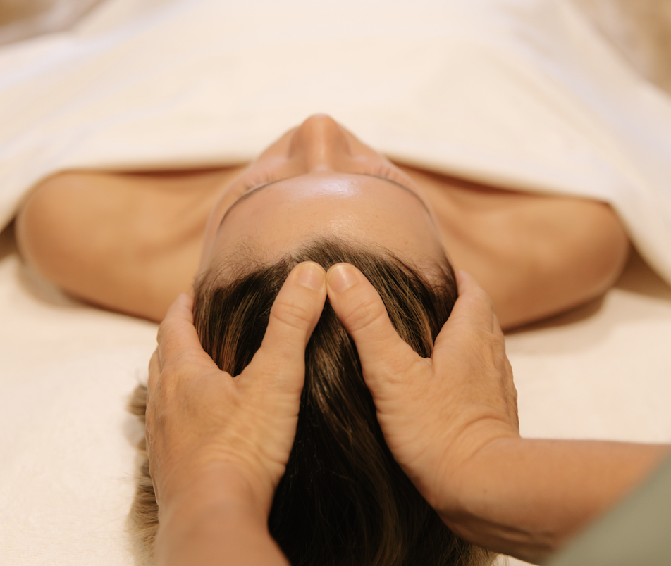 WHICH FACIAL IS RIGHT FOR YOUR AGE?