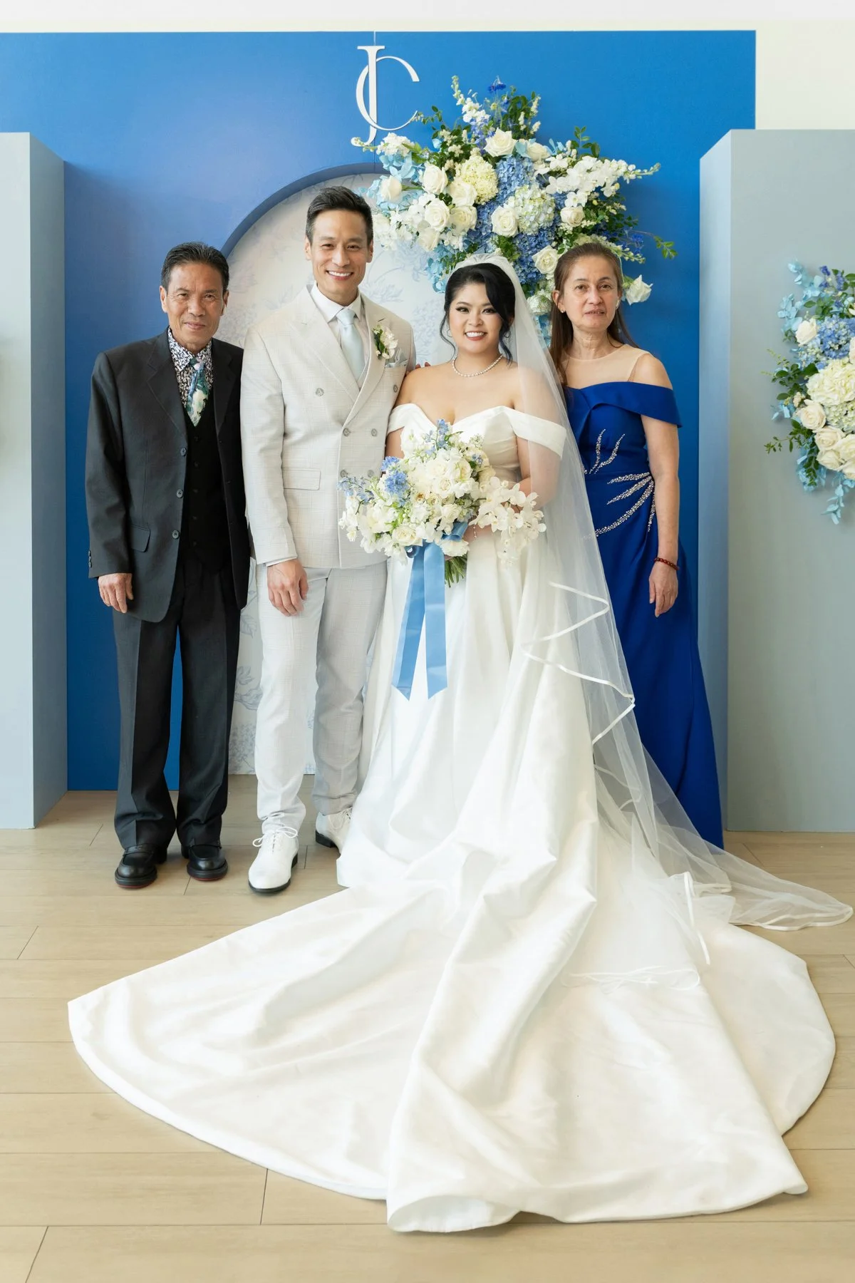 Cassandra and Joshua -Guest Book Portraits-12.jpg