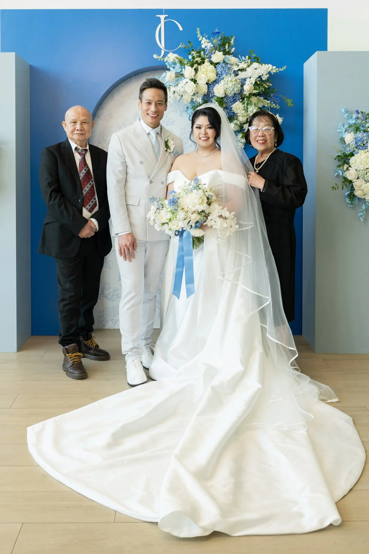 Cassandra and Joshua -Guest Book Portraits-19.jpg