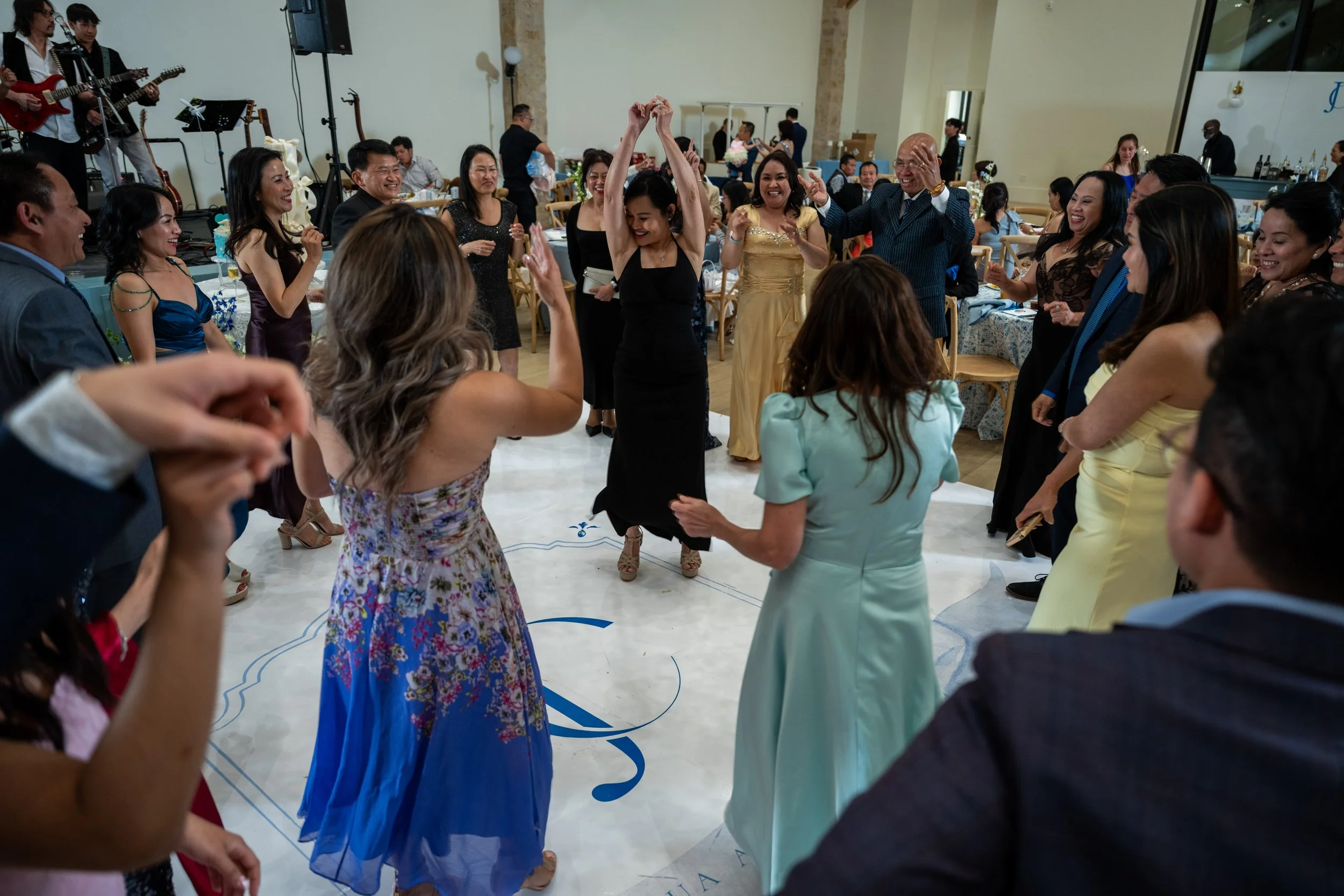 Cassandra and Joshua - Dance Party-15.jpg