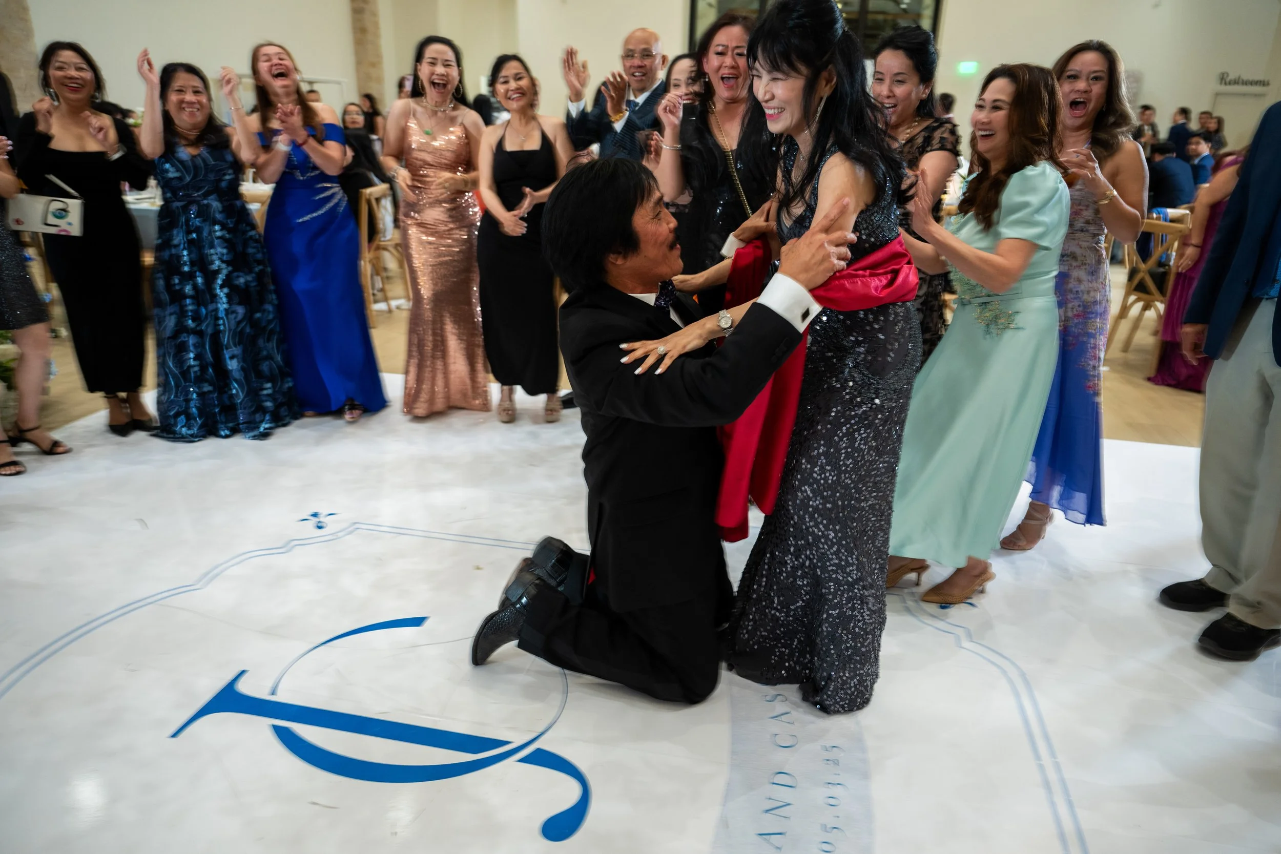 Cassandra and Joshua - Dance Party-39.jpg