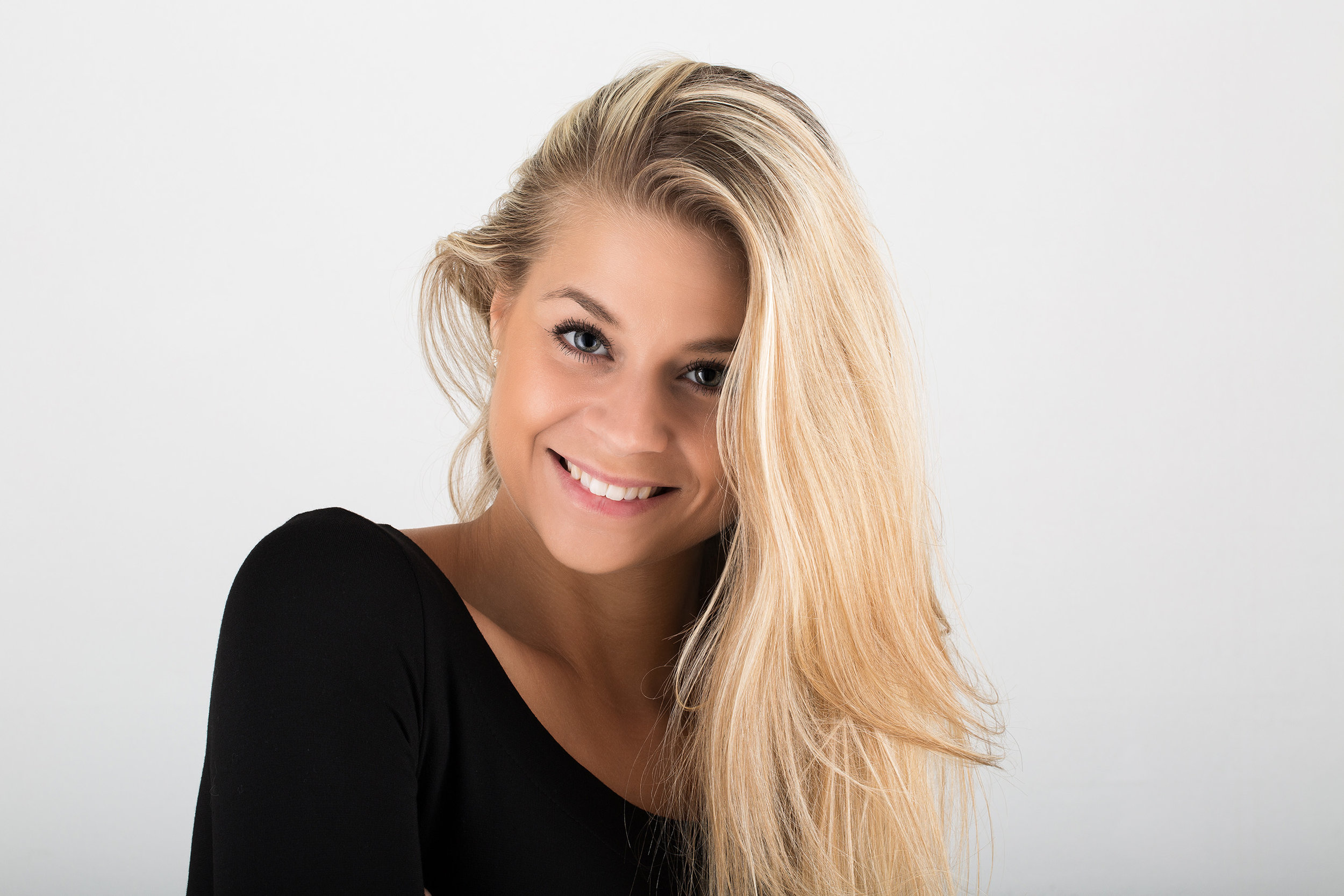 MALENE_NIELSE_LEMVIG-1964-Edit- RELEASED copy WEB.jpg