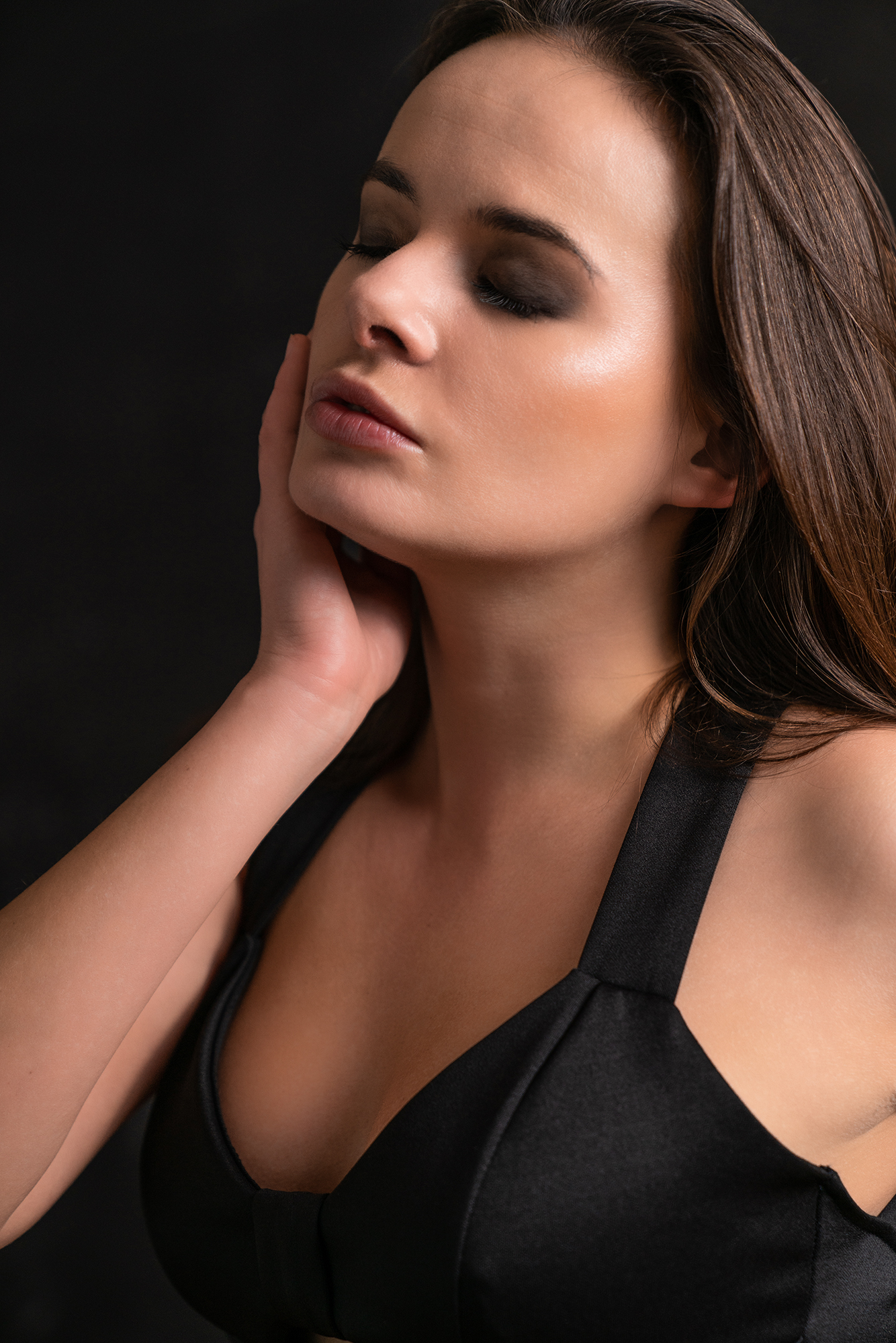 AGATA_GRODEK-11.01.2019-CARD-A-0960-Edit- RELEASED copy.jpg