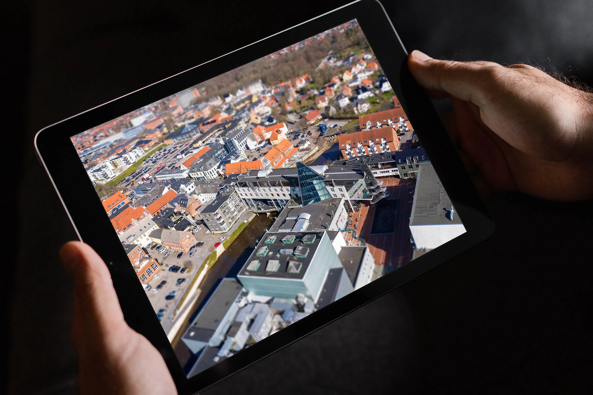 2500px - web - CMACONCEPT - HOLSTEBRO BYKERNE DRONE1 IPAD.jpg