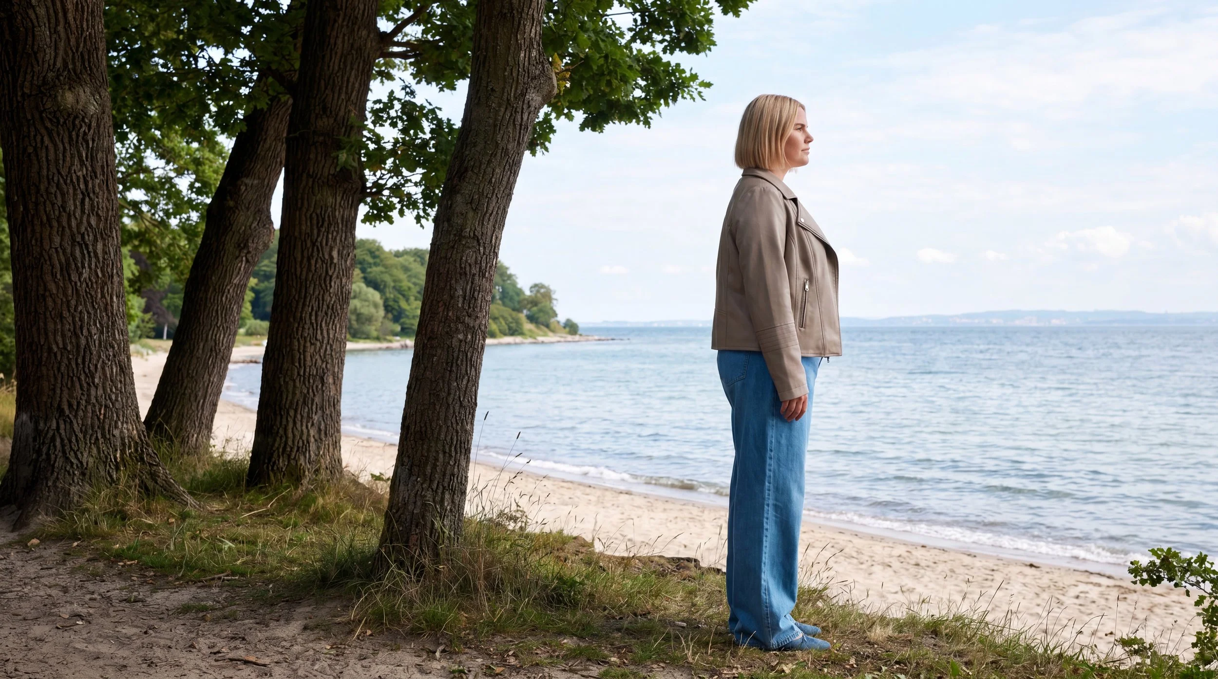   MAXIKJOLE MED FLÆSELAG OG AFTAGELIG KAPPE  STYLENUMMER: M90119A9990 