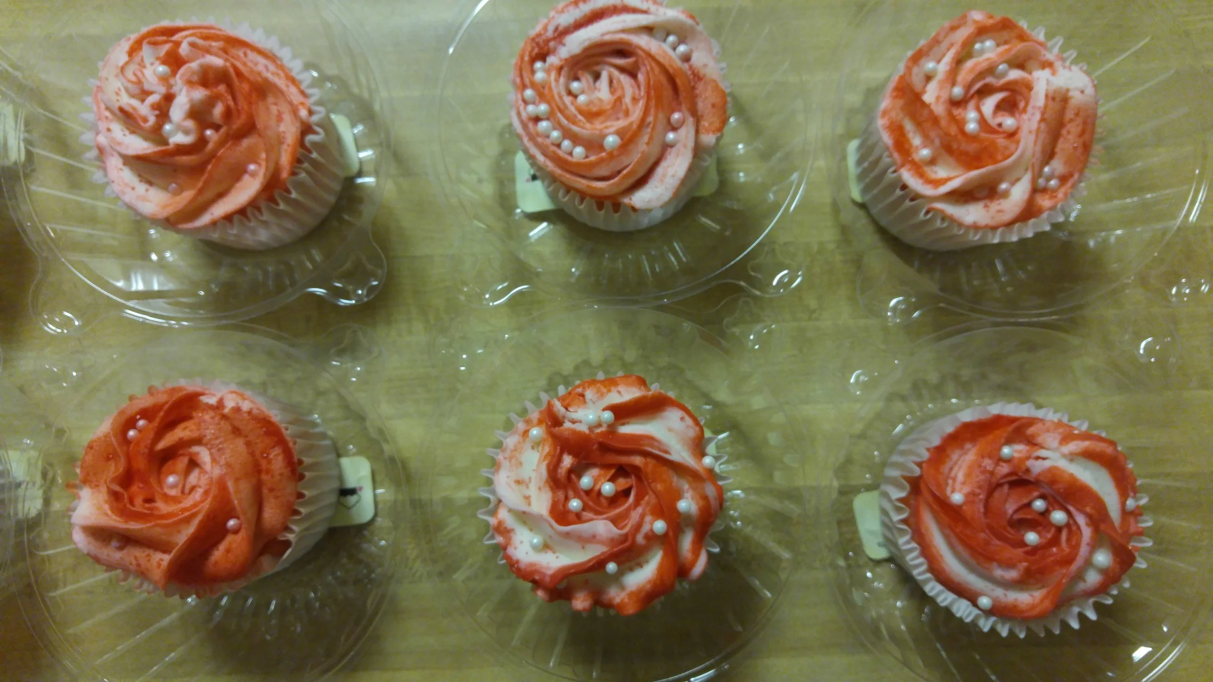 Strawberry Lemonade Cupcakes w/Strawberry Fill