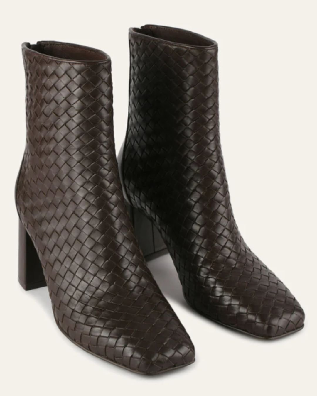 Nola mid ankle boots from #jomercer in 'cacao'.............looks like #missionbrown to me...
.
Image credit: jomercer.com.au
.
 #hausmadeinteriors #missionbrown #brownisthenewblack #70sstyleinspo