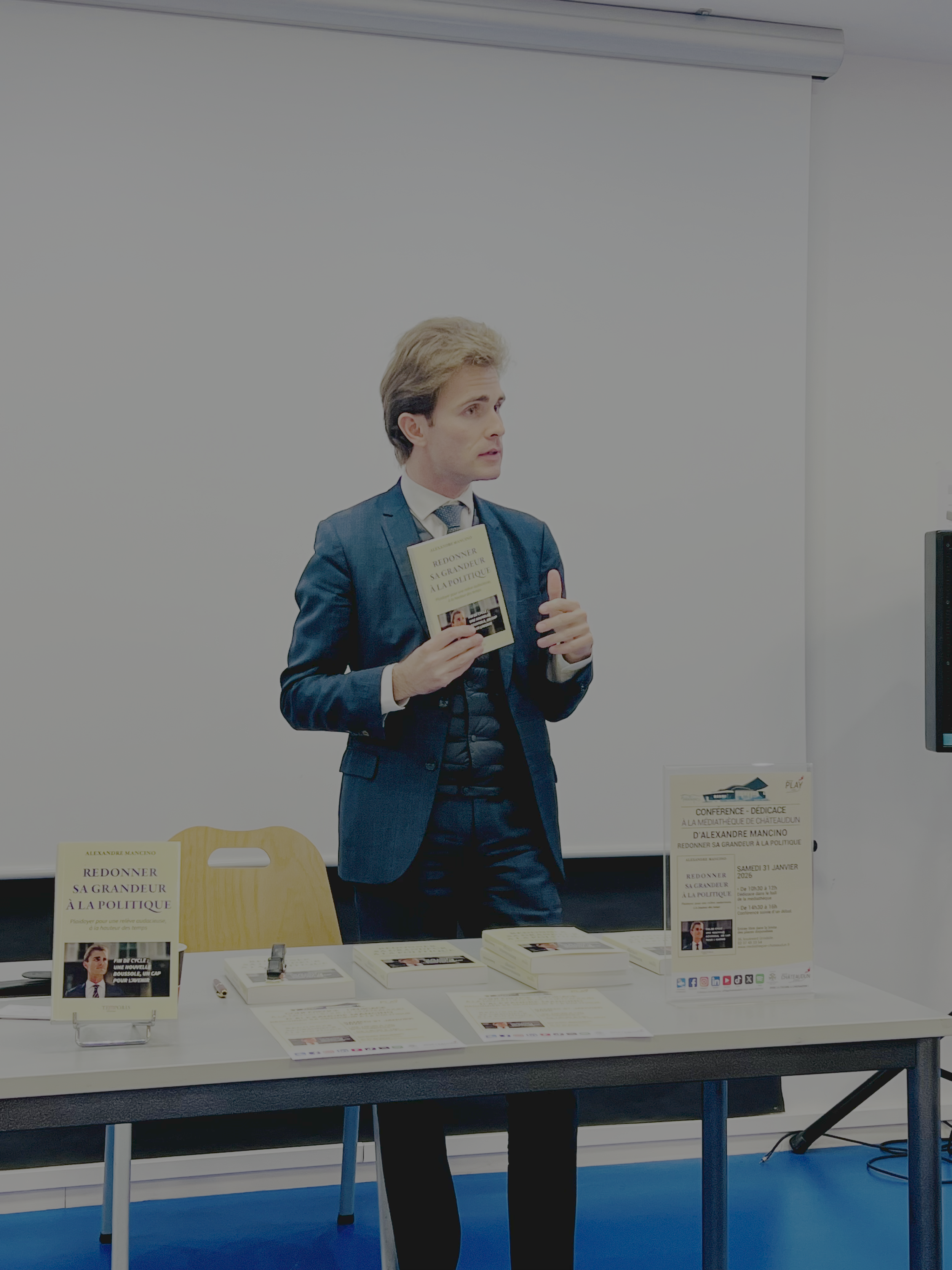 Dédicace d'Alexandre MANCINO à Châteaudun