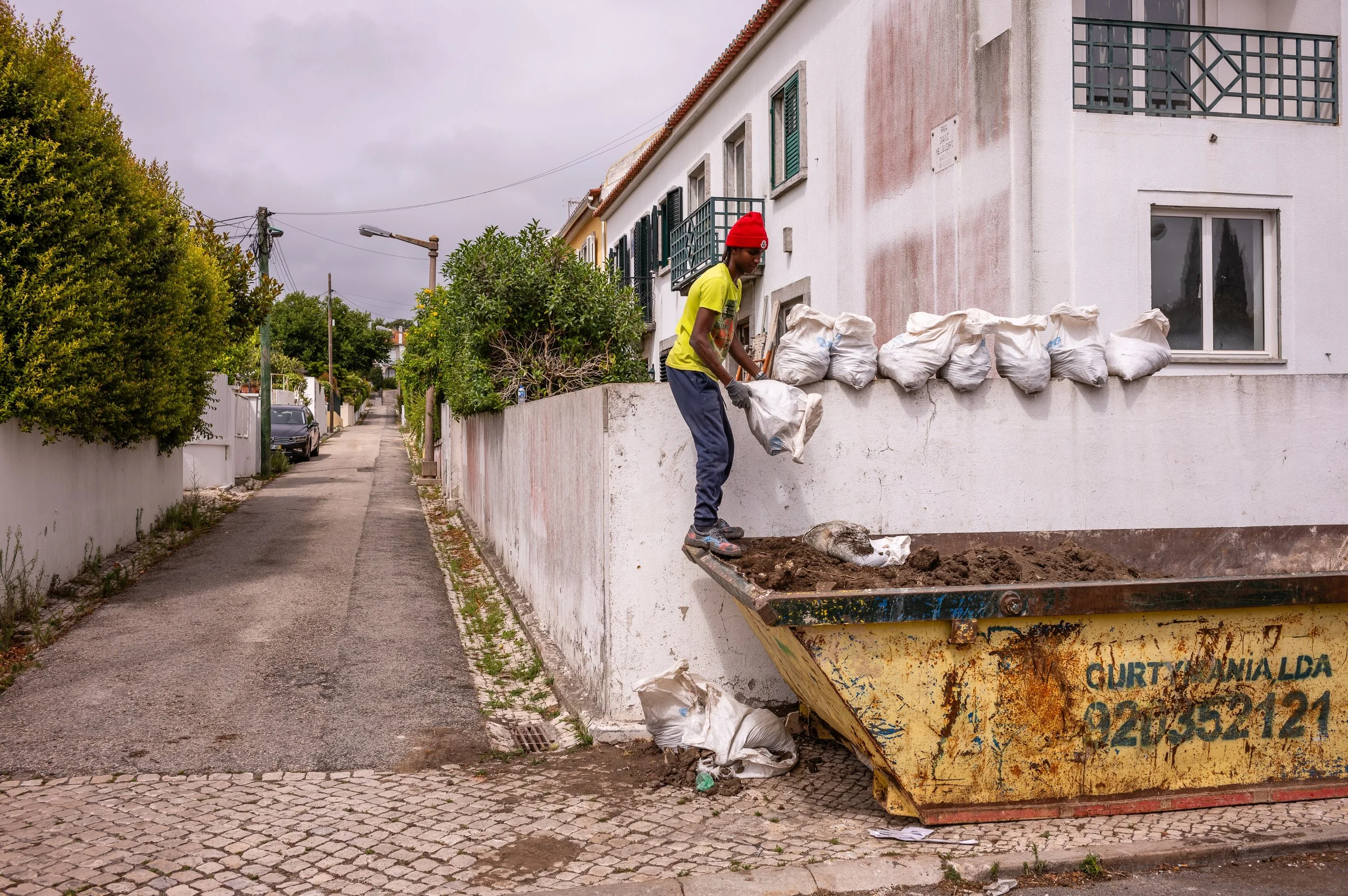 A worker on the wall.jpg
